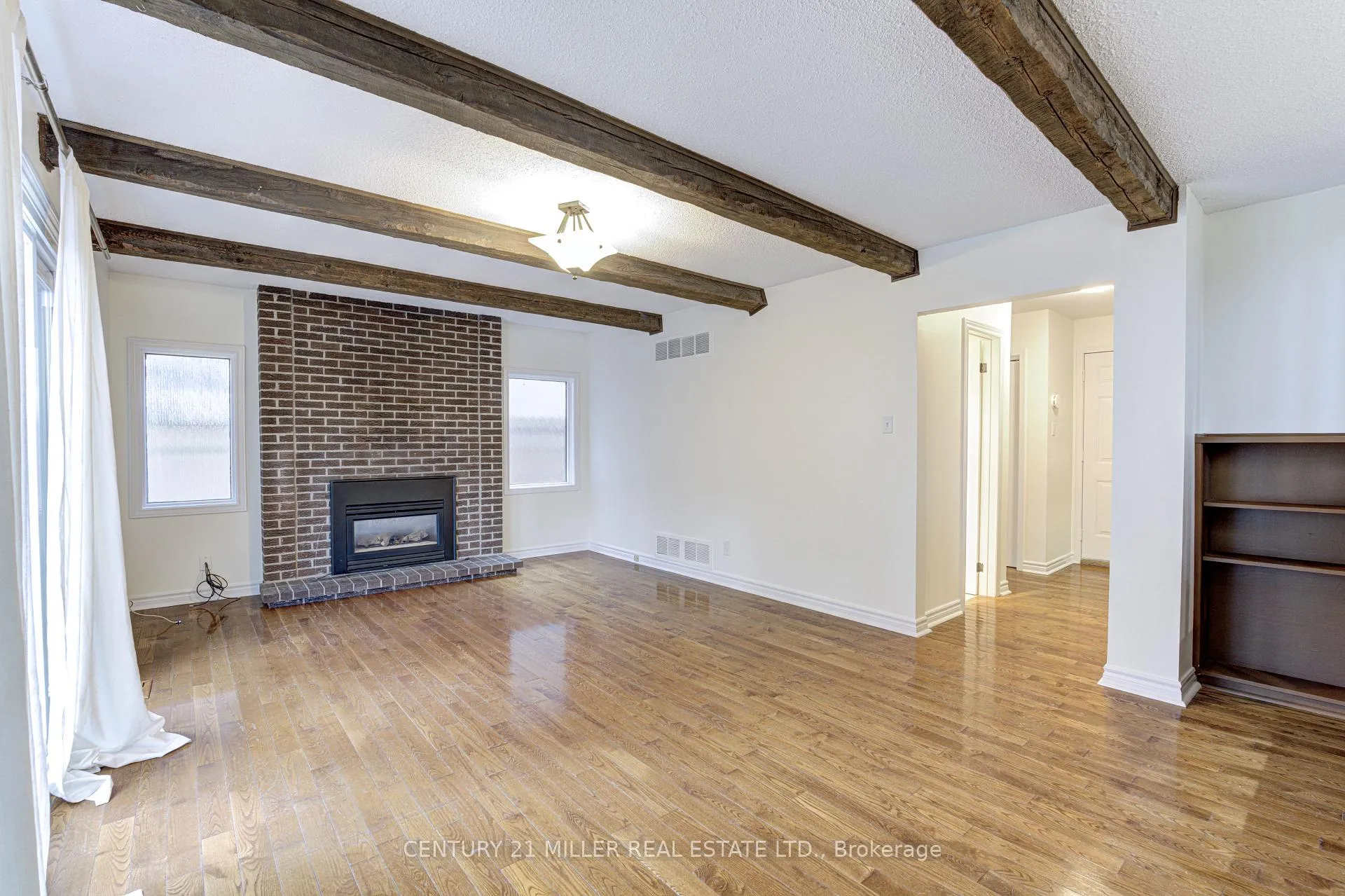Photo 34 of 163 Castle Crescent, Oakville, Ford — HOMEH