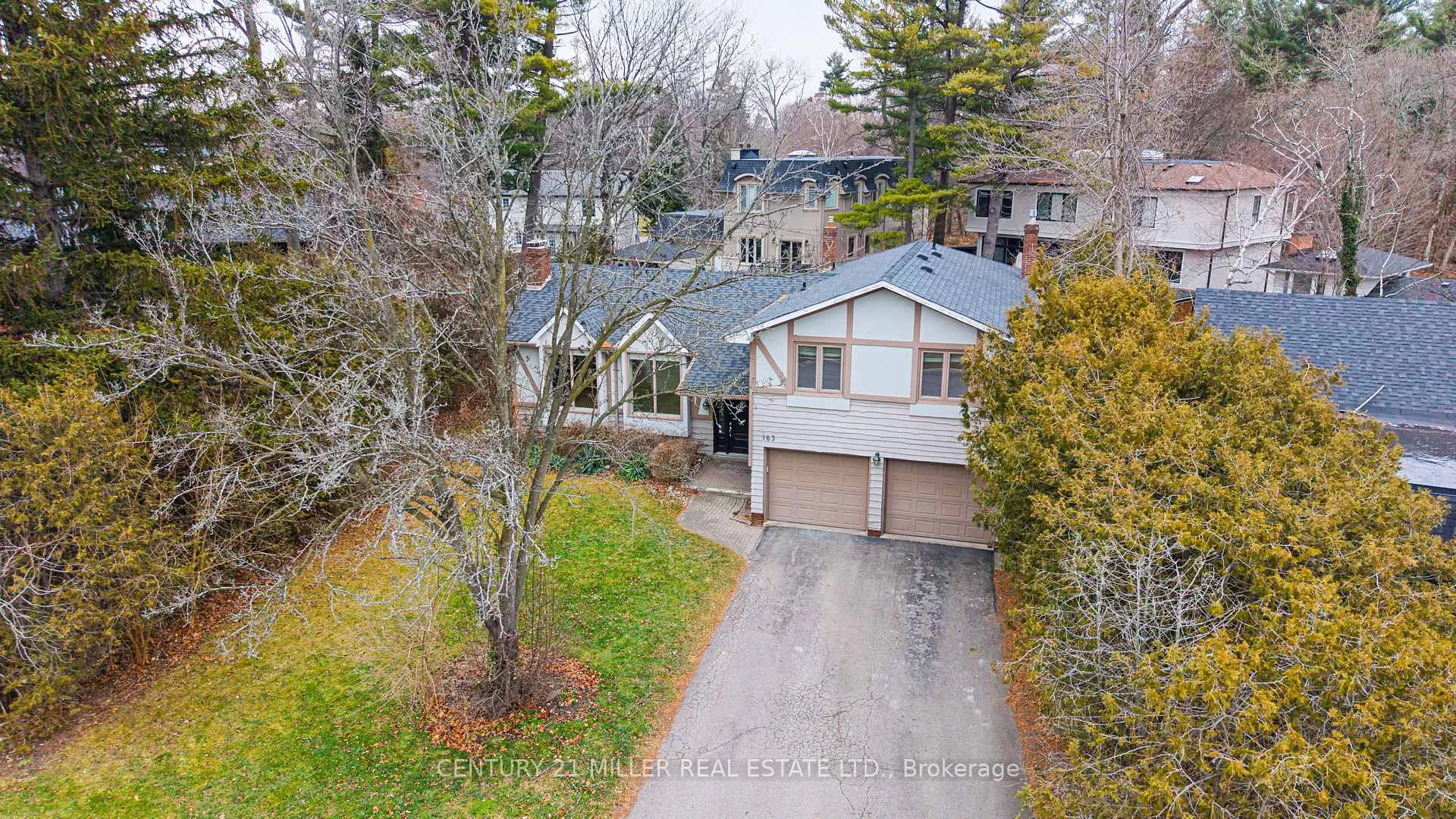 Photo 44 of 163 Castle Crescent, Oakville, Ford — HOMEH