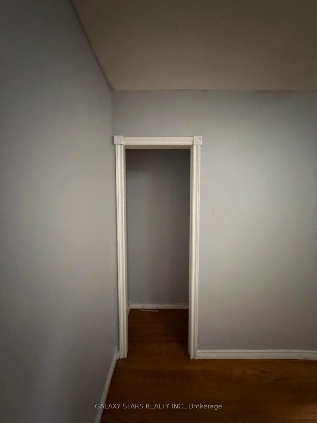 Photo 17 of Unit Main Floor, 763 Olive Avenue, Oshawa, Donevan — HOMEH