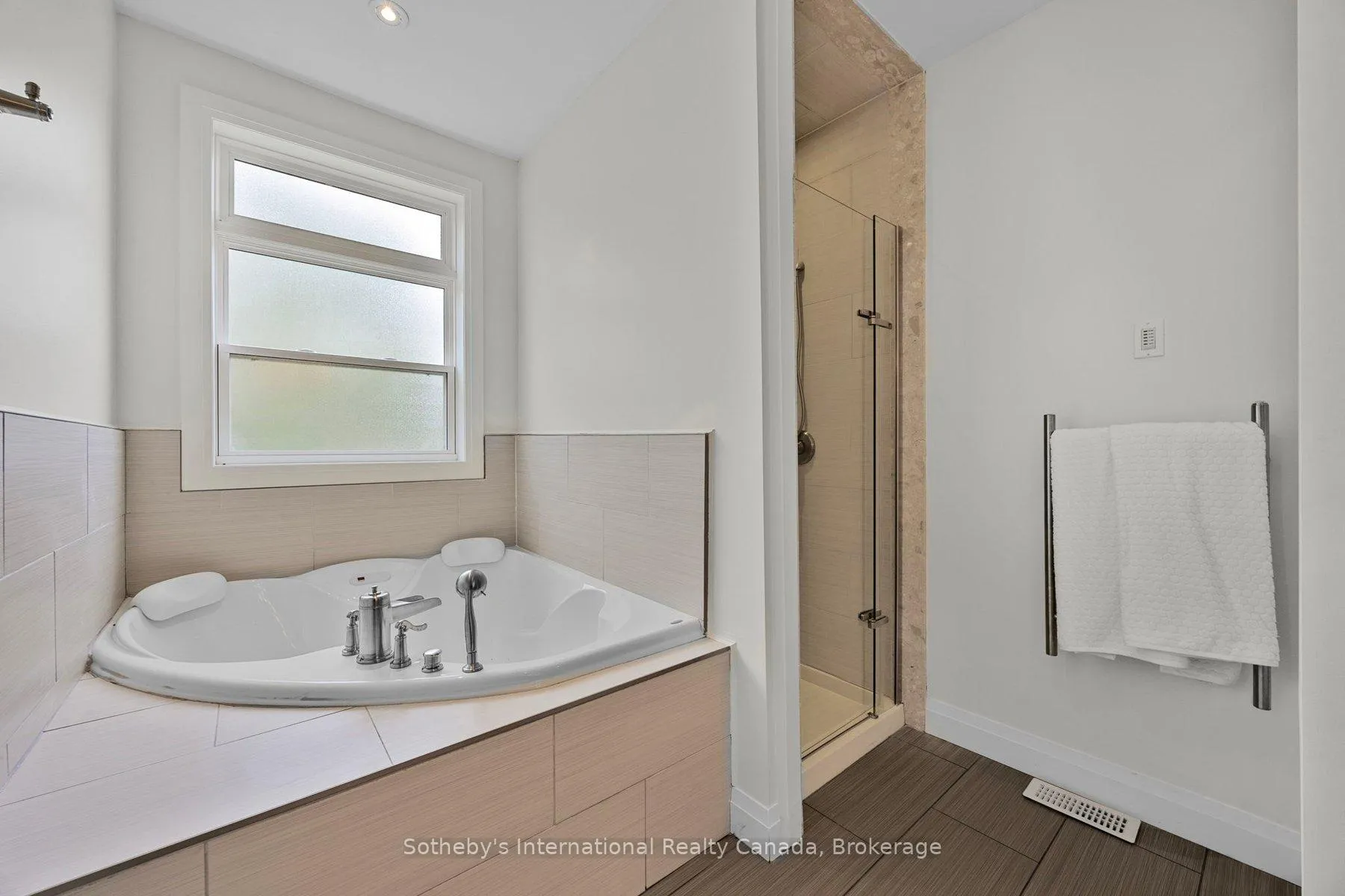 Photo 24 of 2 Swan Lane, Tay, Port McNicoll — HOMEH