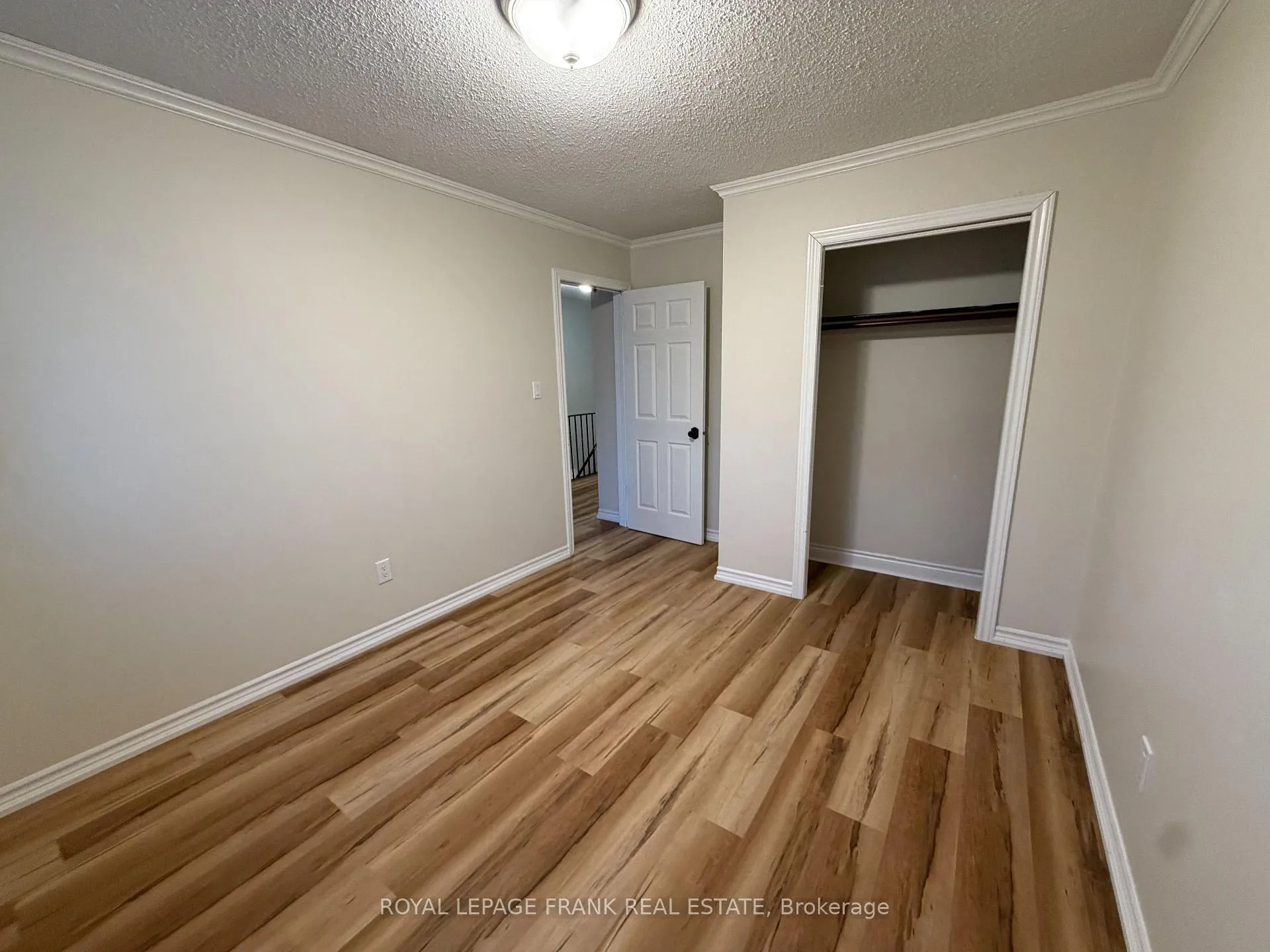 Photo 19 of 16 Loscombe Drive, Clarington, Bowmanville — HOMEH