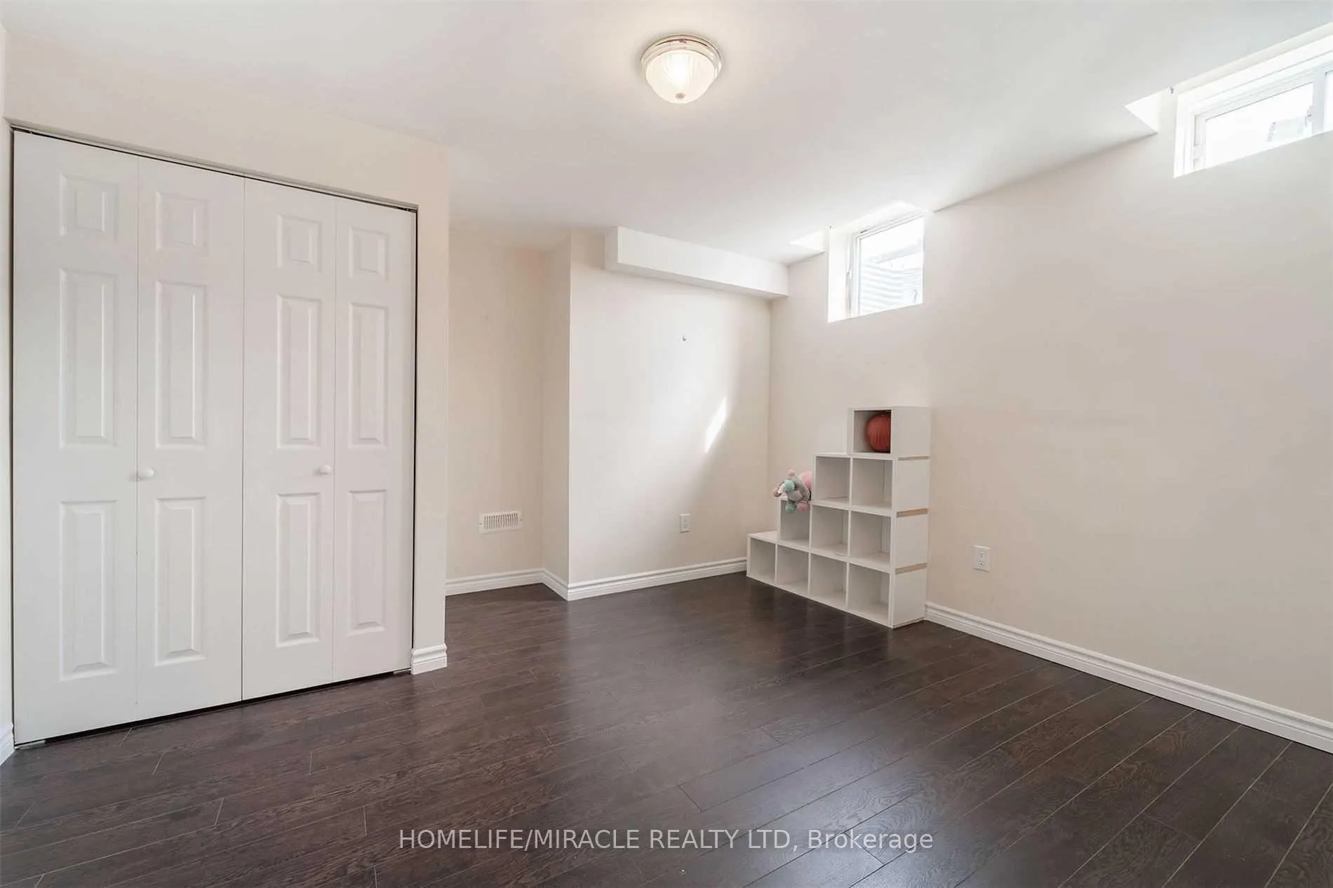 Photo 8 of Unit Bsmt, 21 Gosling Street, Brampton, Brampton West — HOMEH
