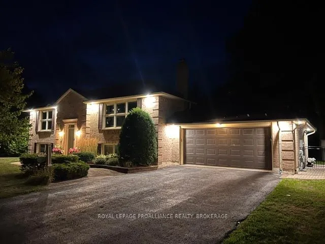 Photo 4 of 6 Faircrest Boulevard, Kingston, Kingston East (incl CFB Kingston) — HOMEH