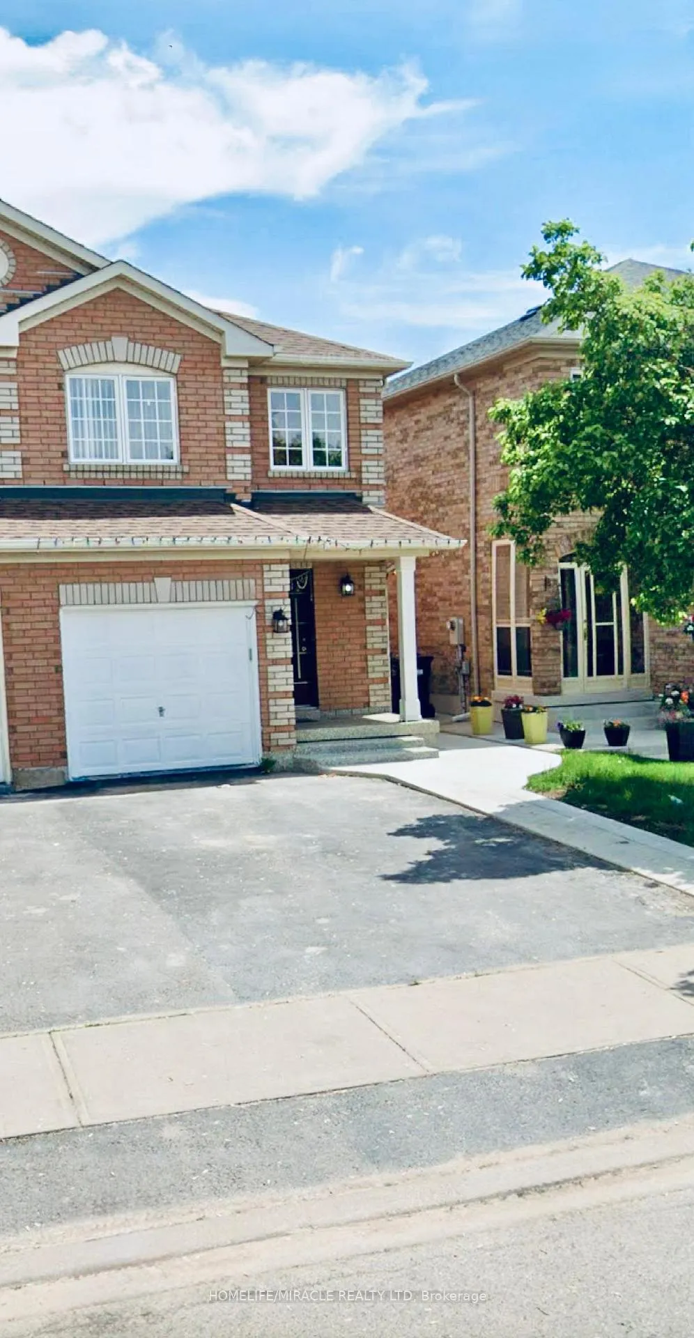Photo 1 of 29 Ancestor Drive, Brampton, Fletcher's Meadow — HOMEH