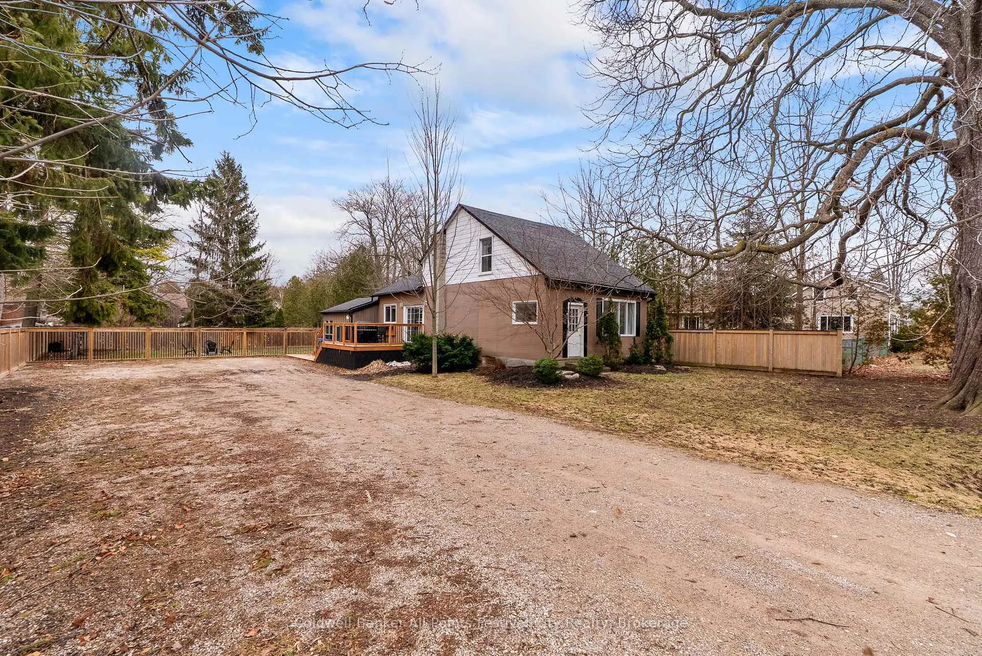 Photo 4 of 38 Main Street S, Bluewater, Bayfield — HOMEH
