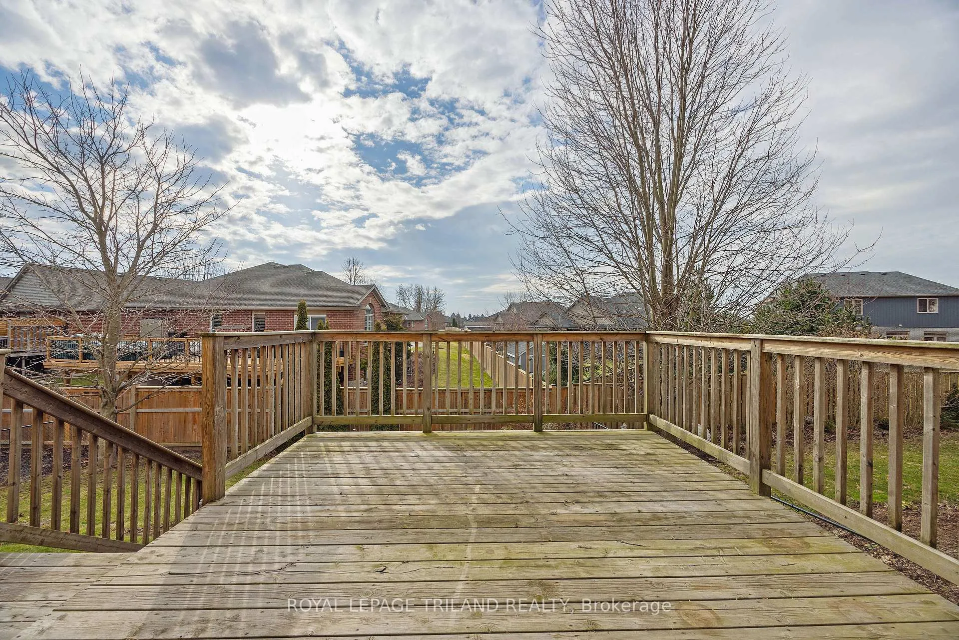 Photo 5 of 39 Augusta Crescent, St. Thomas — HOMEH