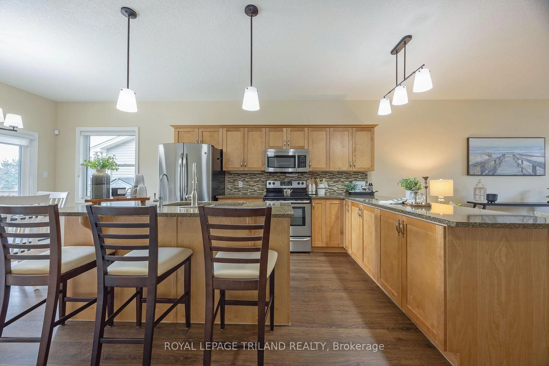 Photo 11 of 39 Augusta Crescent, St. Thomas — HOMEH