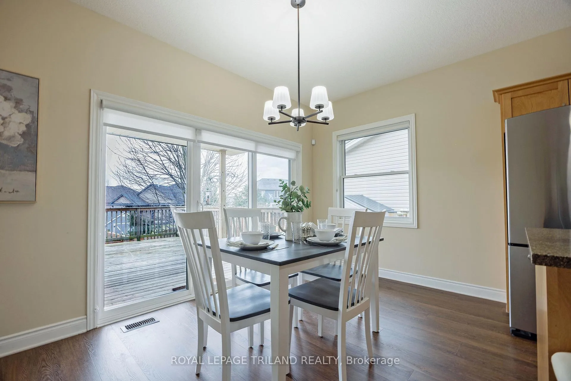 Photo 18 of 39 Augusta Crescent, St. Thomas — HOMEH