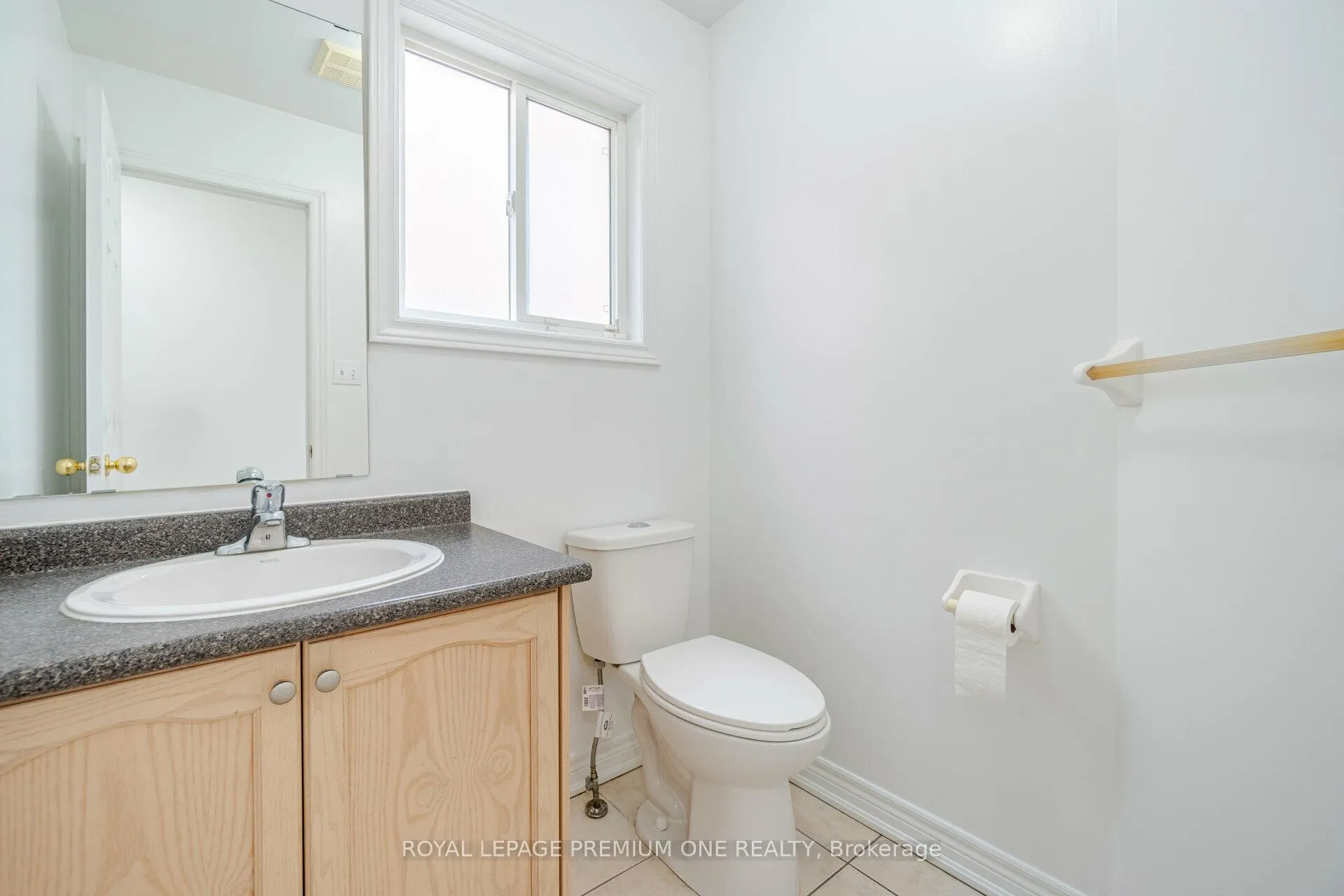 Photo 21 of 48 Devonwood Drive, Markham, Berczy — HOMEH