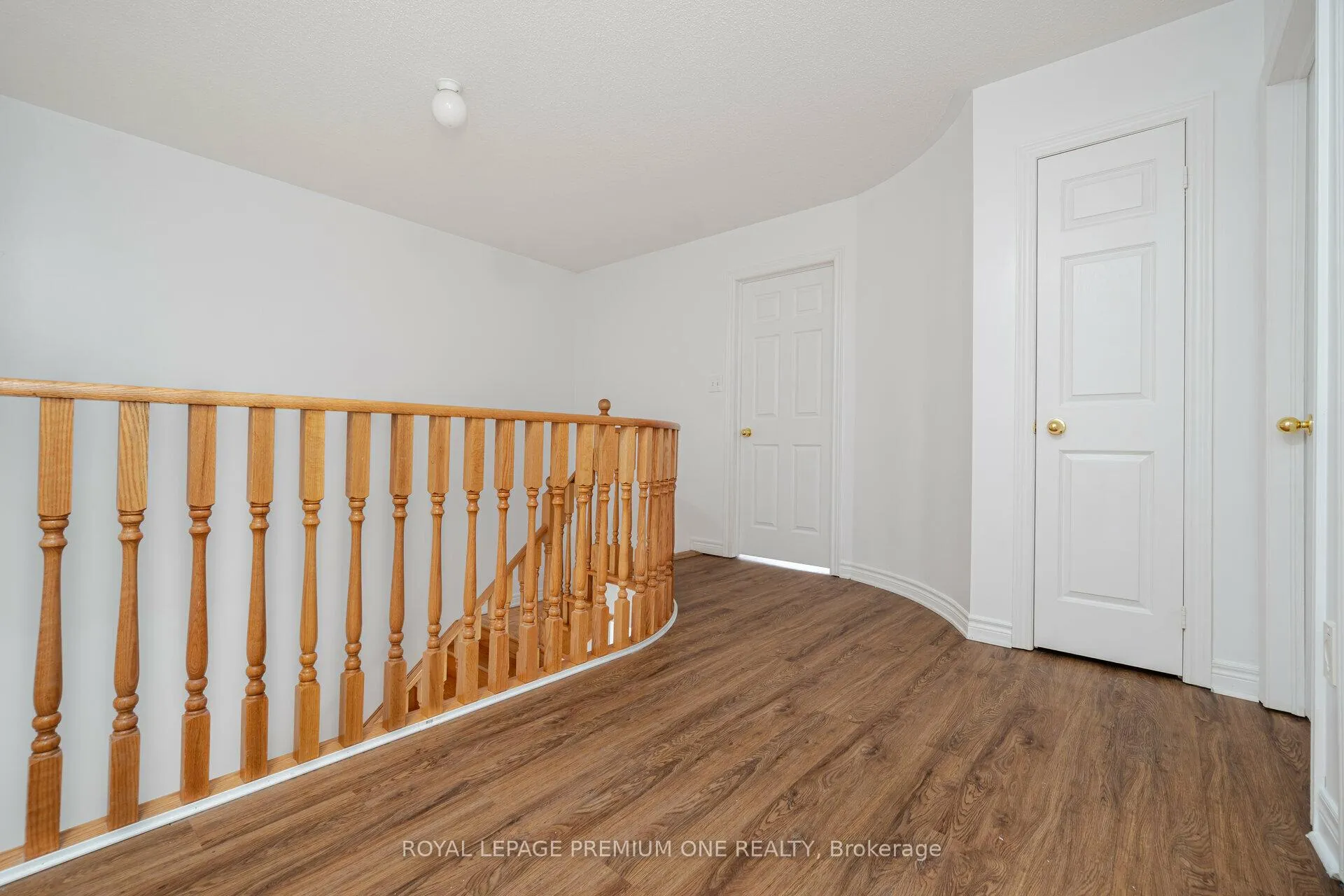 Photo 24 of 48 Devonwood Drive, Markham, Berczy — HOMEH