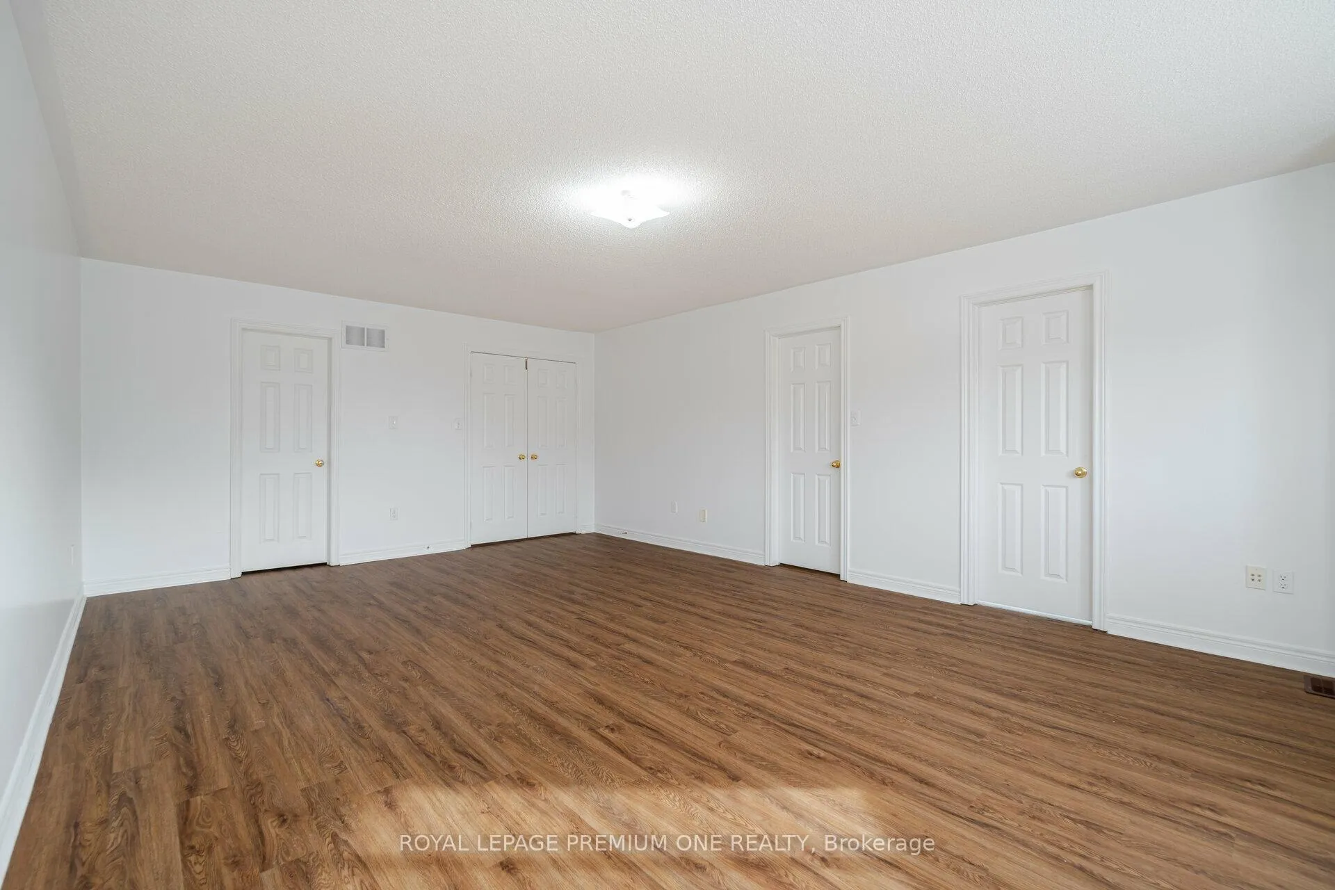 Photo 28 of 48 Devonwood Drive, Markham, Berczy — HOMEH