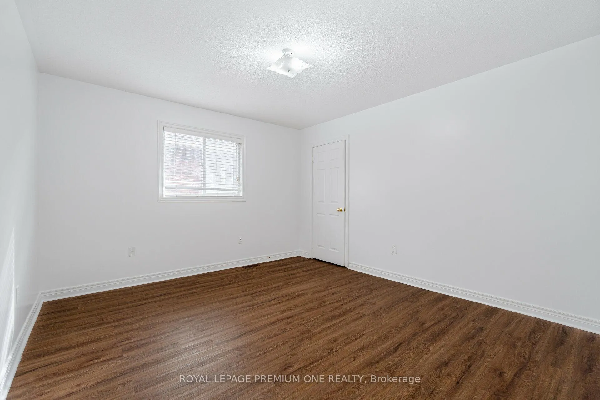 Photo 33 of 48 Devonwood Drive, Markham, Berczy — HOMEH