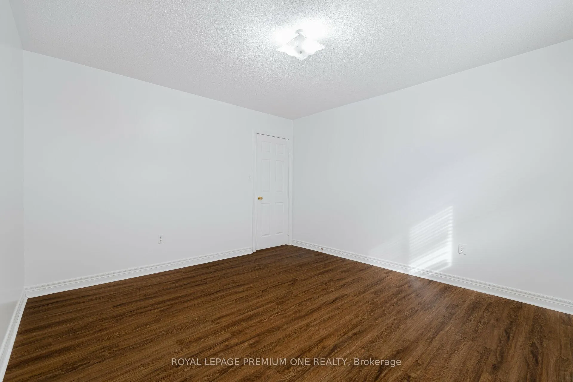 Photo 34 of 48 Devonwood Drive, Markham, Berczy — HOMEH