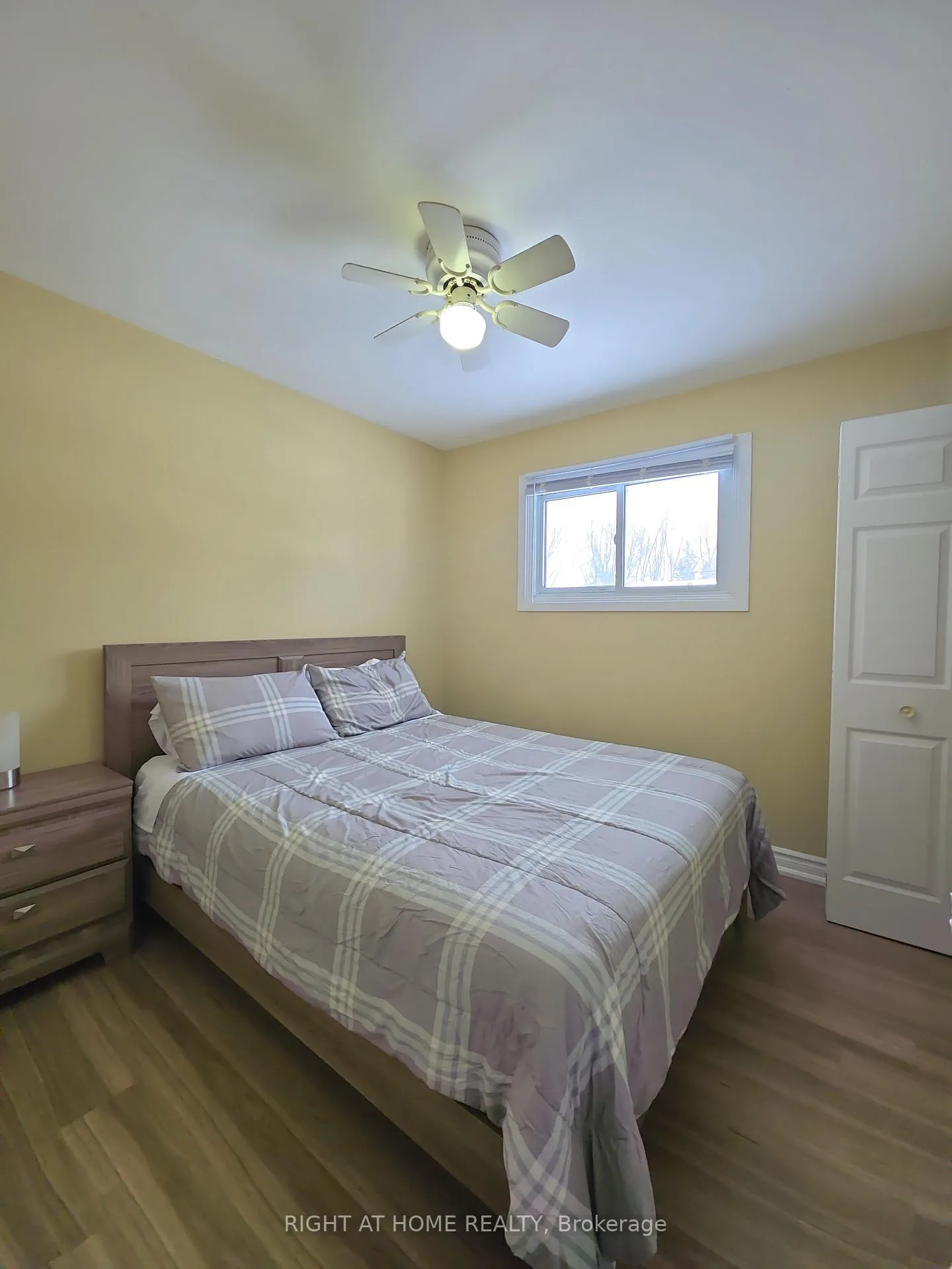 Photo 9 of 438 Forest Avenue S, Orillia — HOMEH