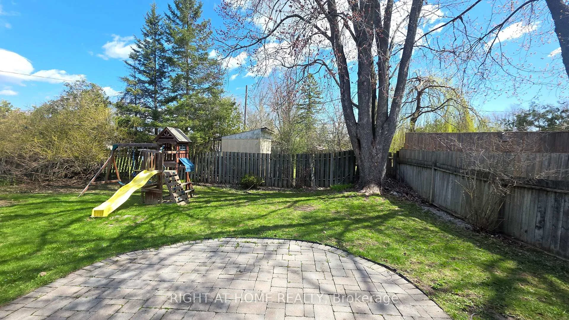 Photo 18 of 438 Forest Avenue S, Orillia — HOMEH