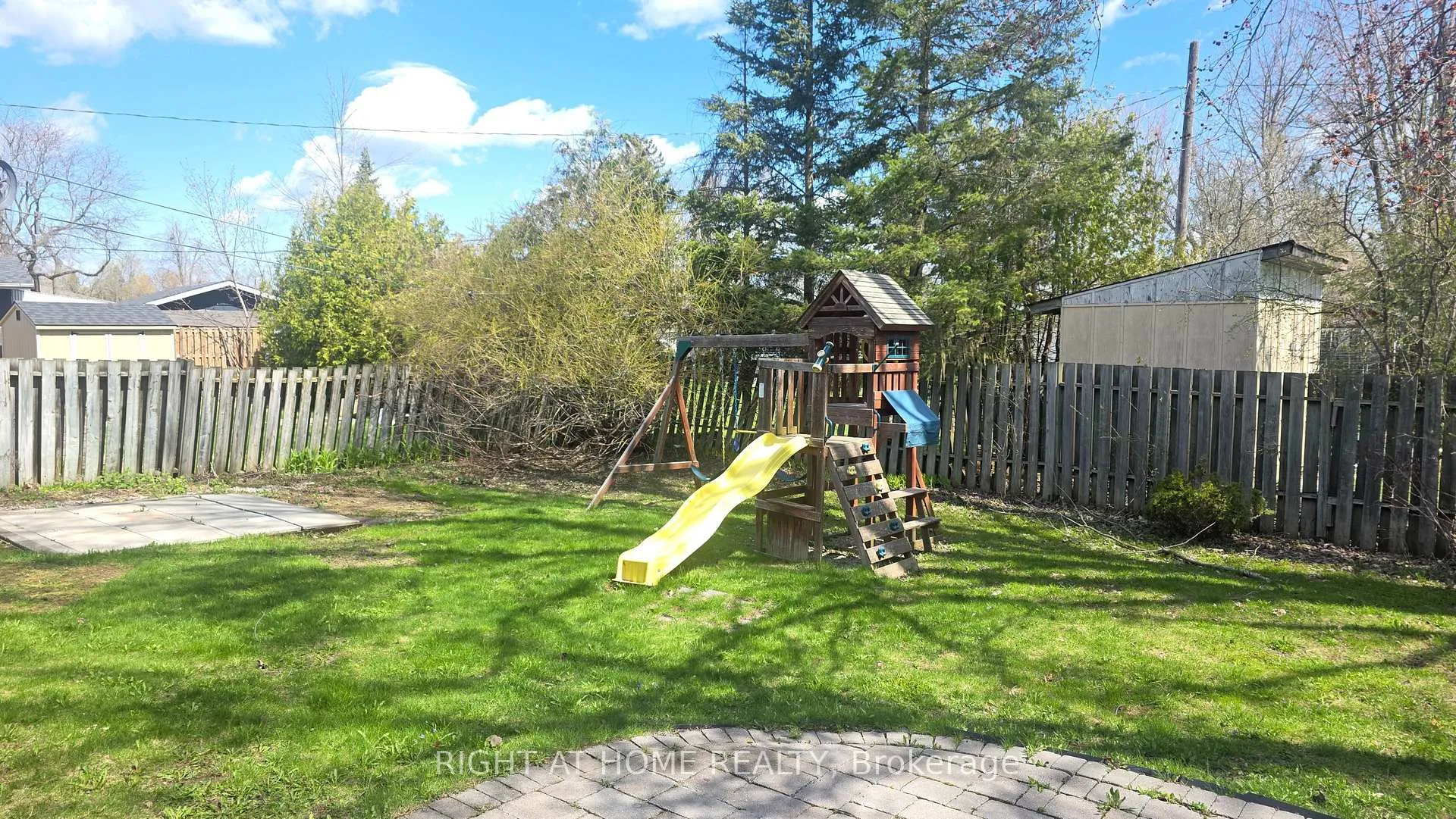 Photo 20 of 438 Forest Avenue S, Orillia — HOMEH