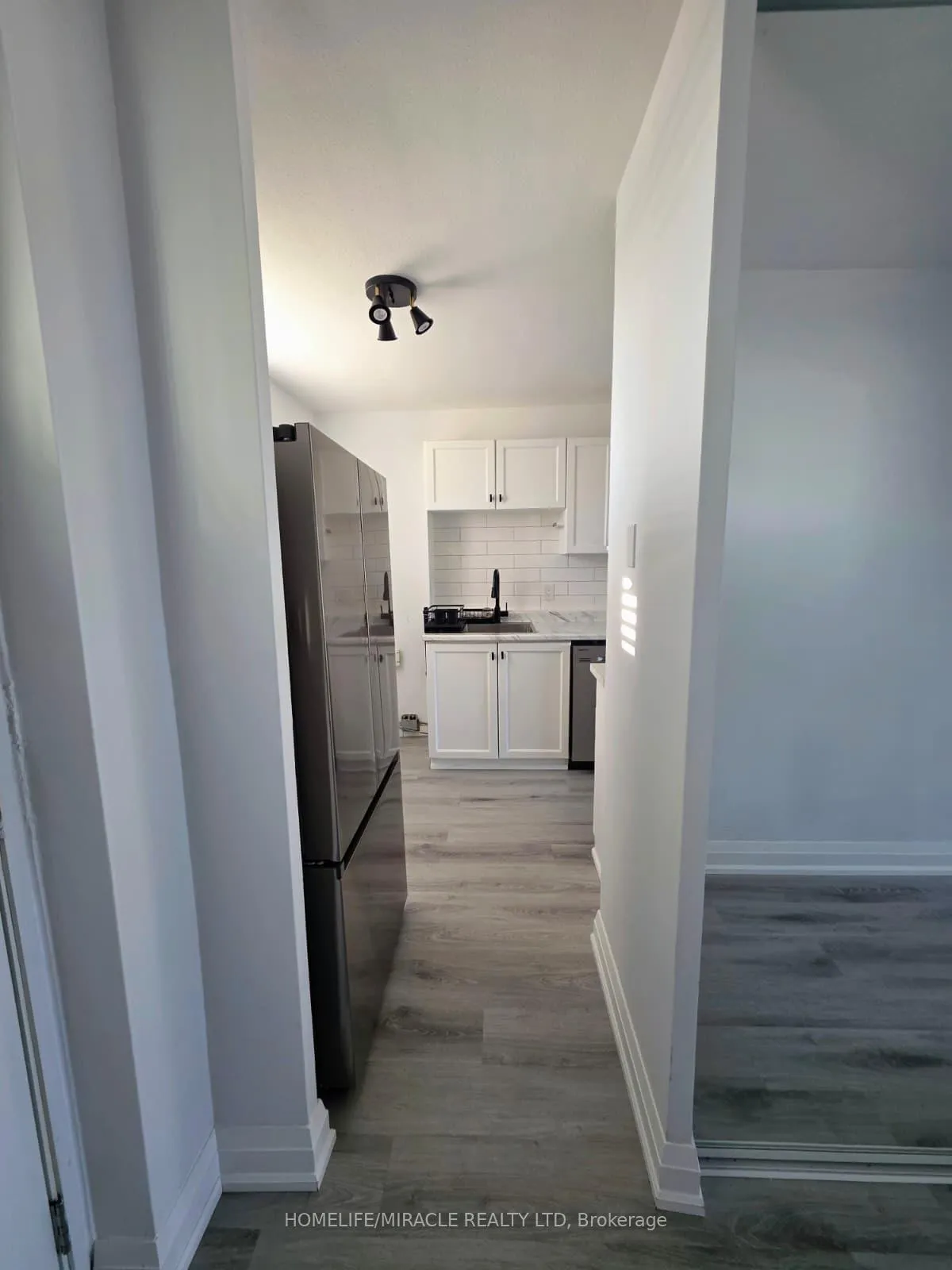 Photo 5 of Unit 724, 350 Quigley Road, Hamilton, Vincent — HOMEH