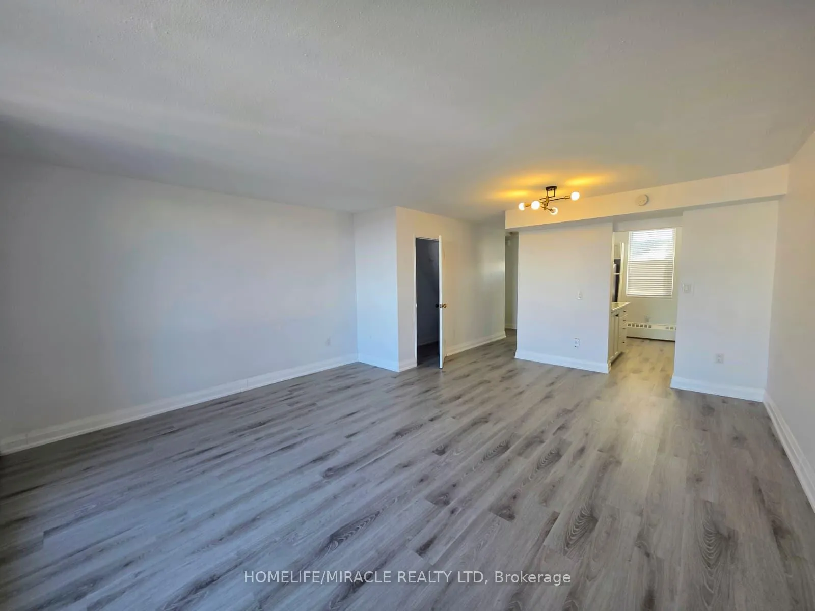 Photo 10 of Unit 724, 350 Quigley Road, Hamilton, Vincent — HOMEH
