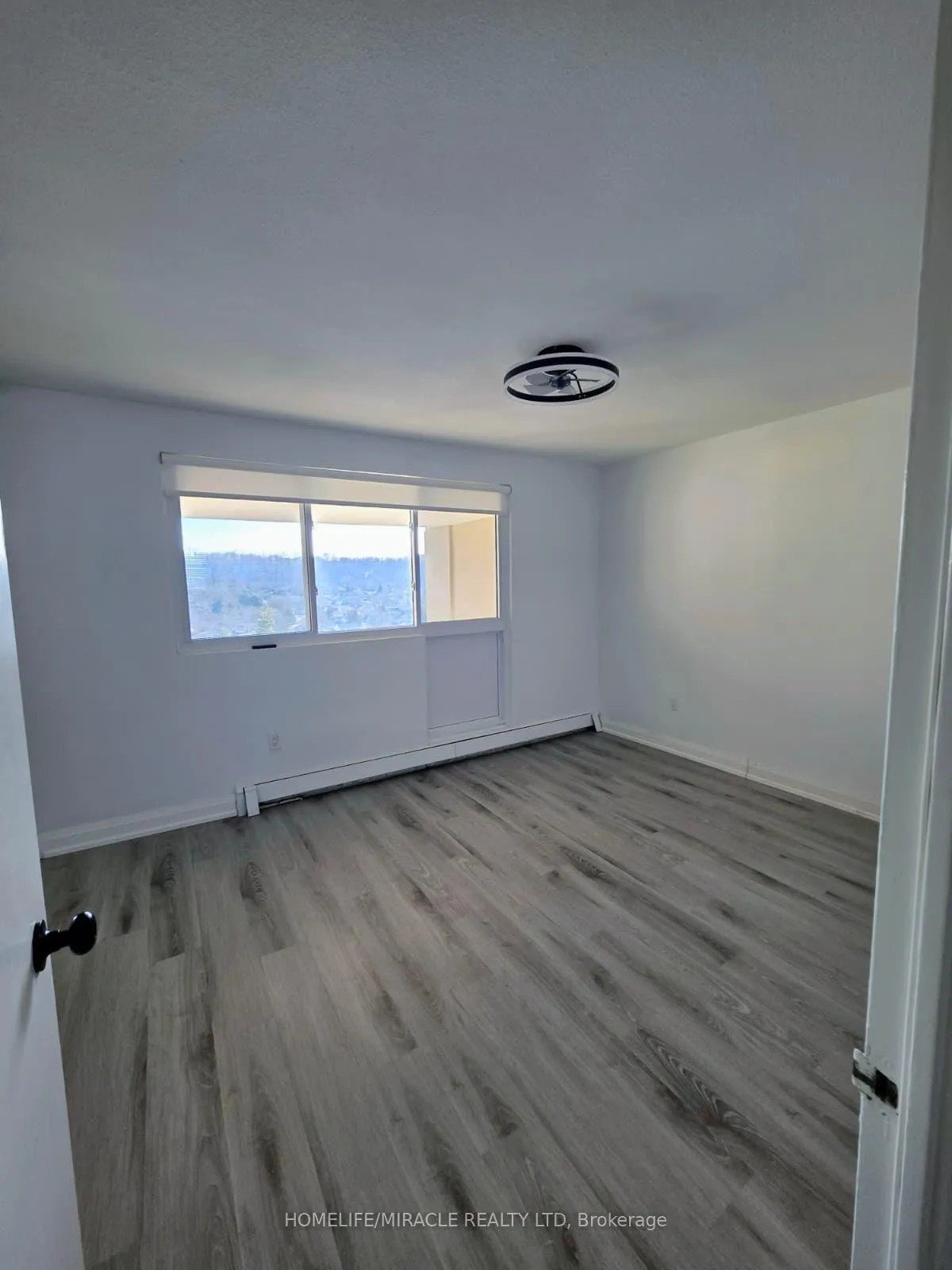 Photo 15 of Unit 724, 350 Quigley Road, Hamilton, Vincent — HOMEH