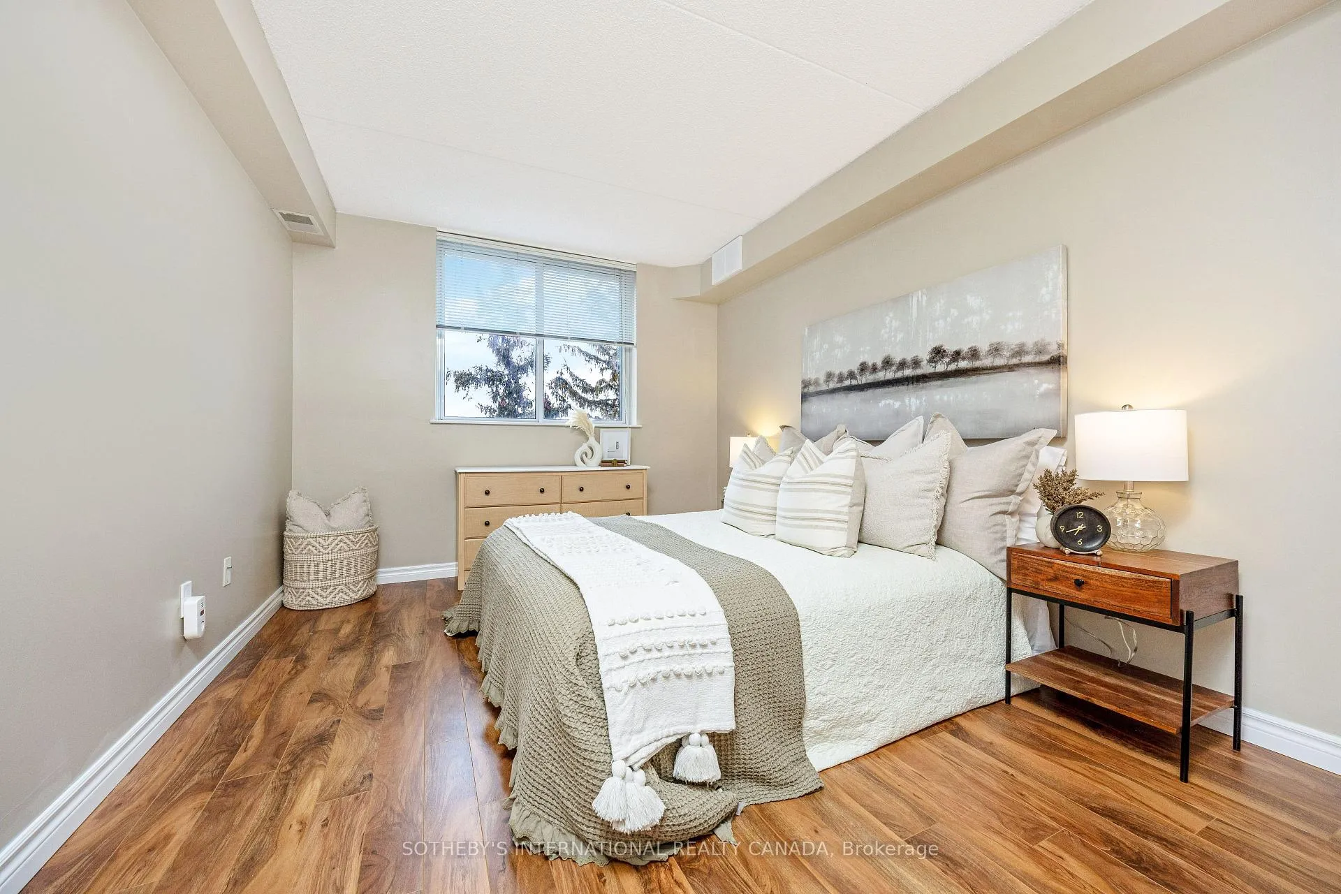 Photo 16 of Unit 410, 3499 Upper Middle Road, Burlington, Headon — HOMEH