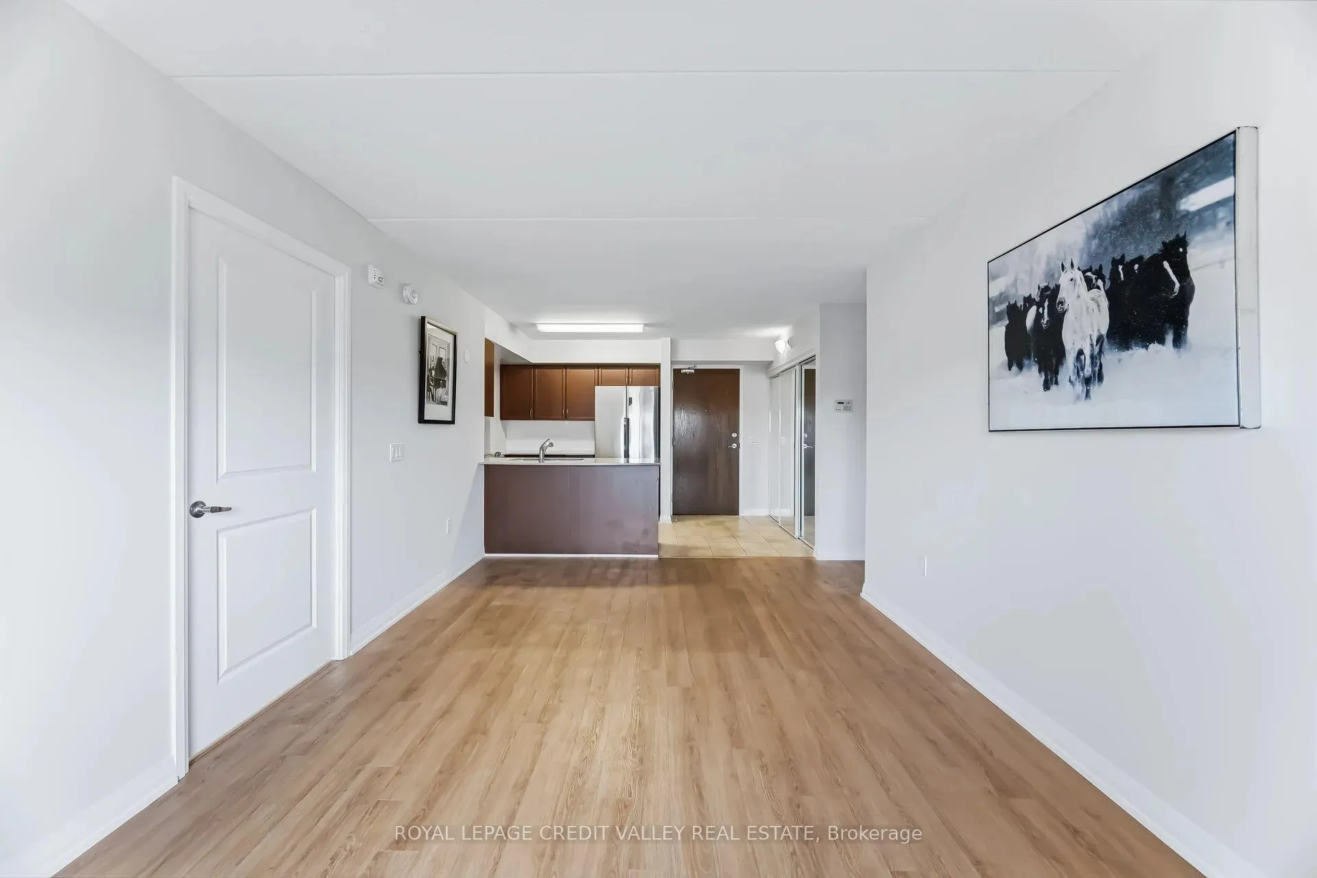 Photo 12 of 30 Via Rosedale, Brampton, Sandringham-Wellington — HOMEH