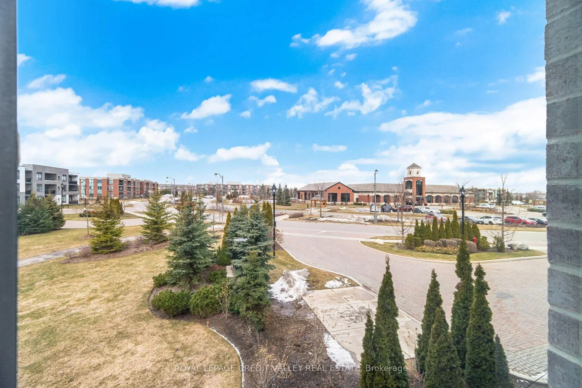 Photo 22 of 30 Via Rosedale, Brampton, Sandringham-Wellington — HOMEH