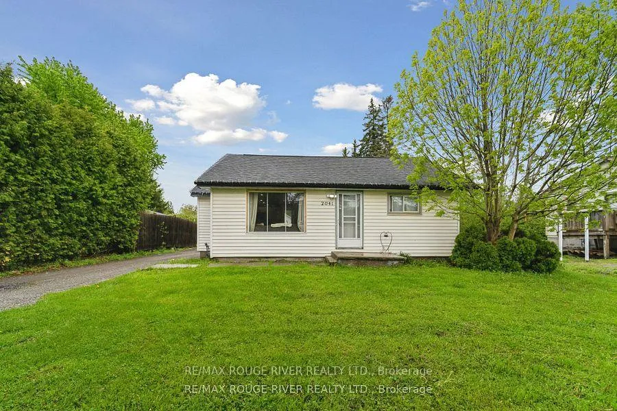 Photo 3 of 2041 Nash Road, Clarington, Rural Clarington — HOMEH