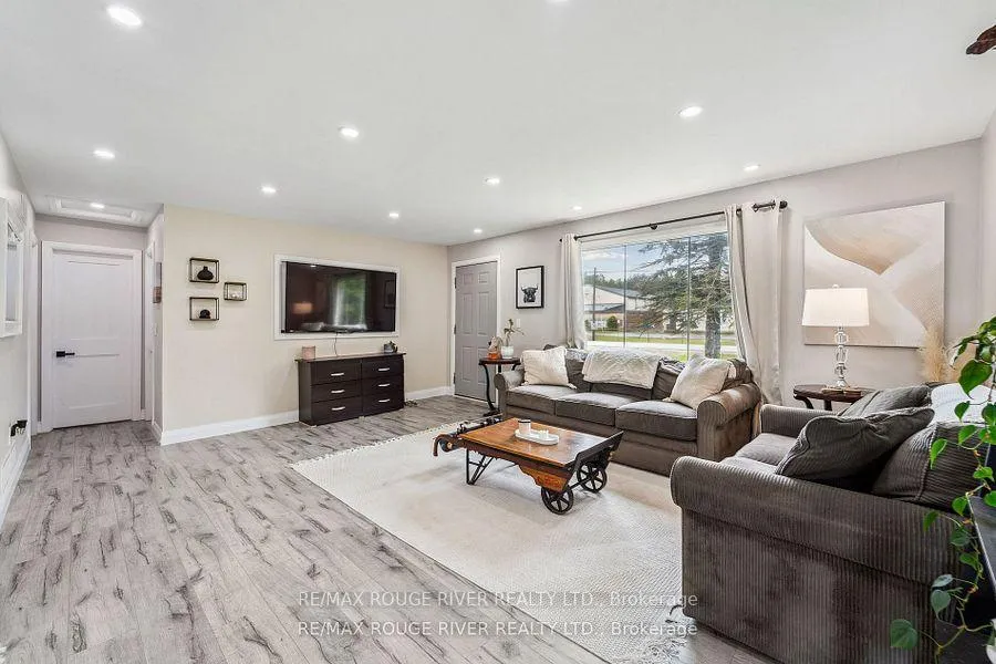 Photo 8 of 2041 Nash Road, Clarington, Rural Clarington — HOMEH