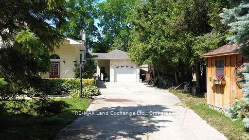 Photo 3 of 213 Huron Road, Huron-Kinloss — HOMEH
