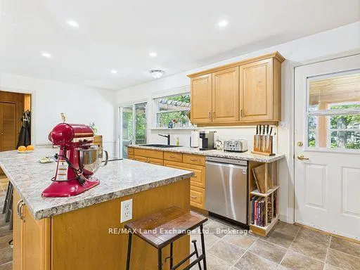 Photo 8 of 213 Huron Road, Huron-Kinloss — HOMEH