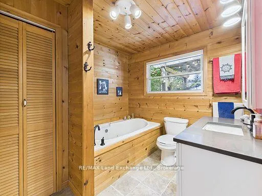 Photo 16 of 213 Huron Road, Huron-Kinloss — HOMEH