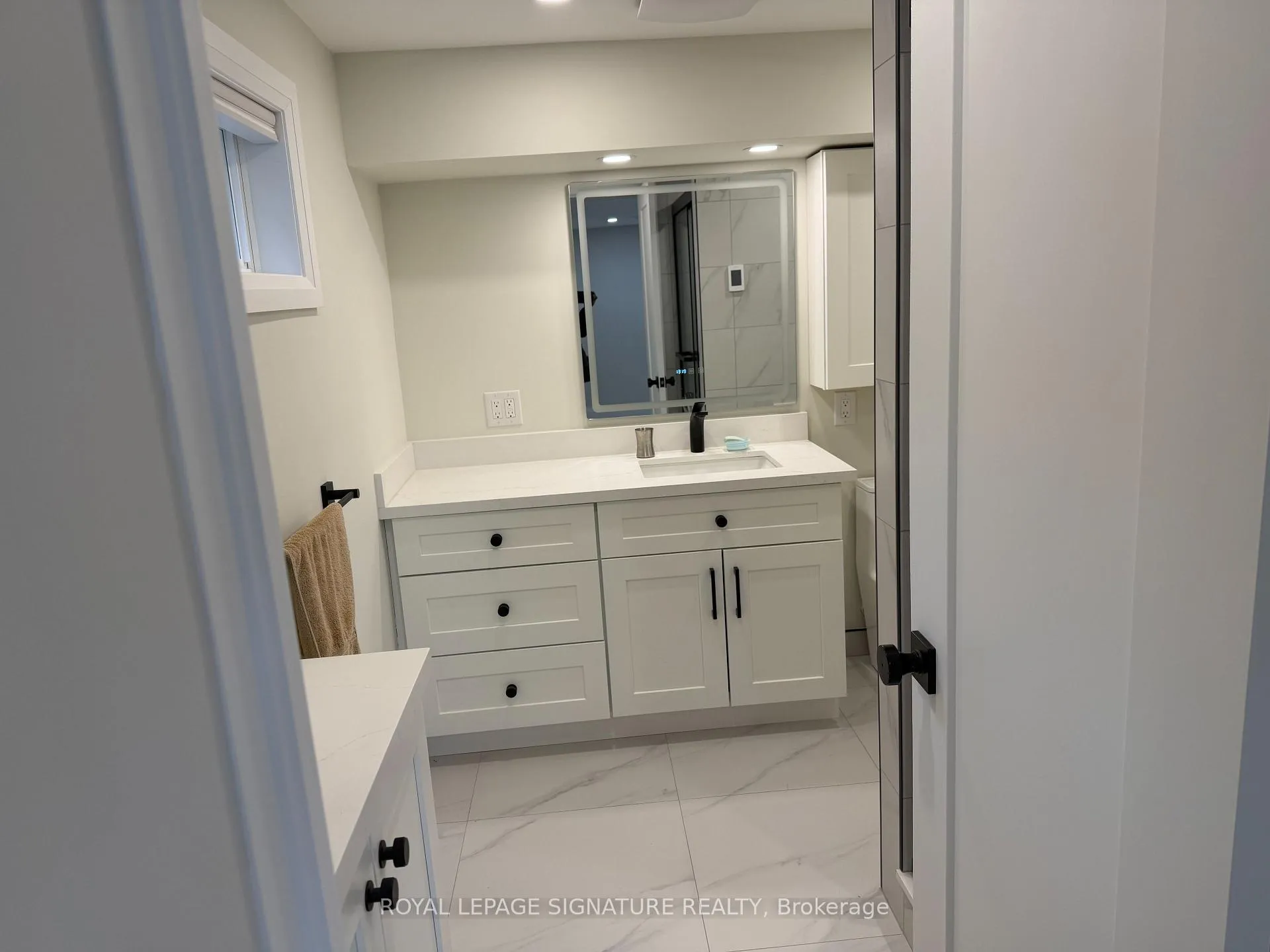 Photo 8 of Unit Shared Basement, 9 Breadner Drive, Etobicoke, Willowridge-Martingrove-Richview — HOMEH
