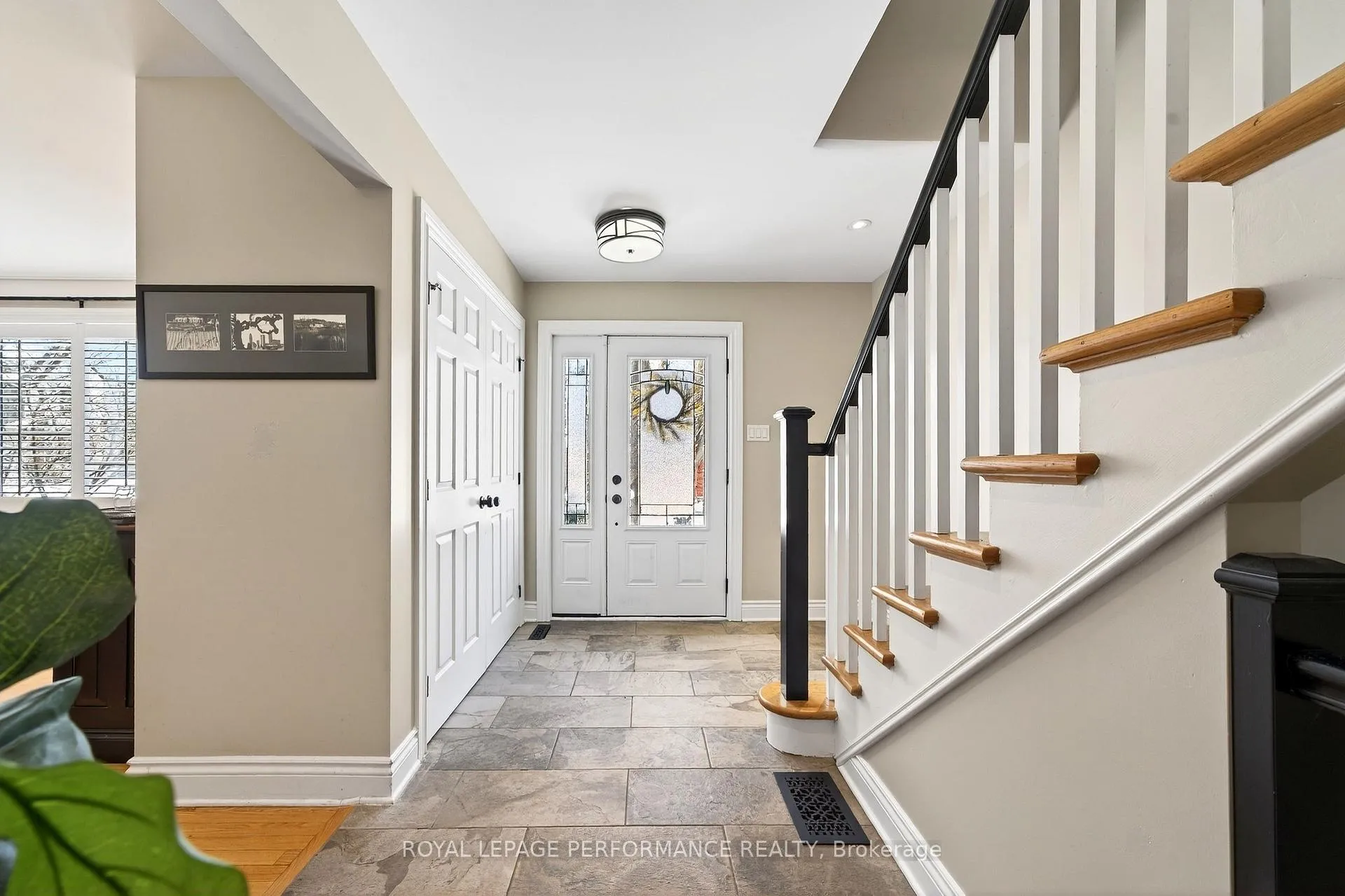 Photo 5 of 573 Mansfield Avenue, Ottawa, McKellar/Highland — HOMEH