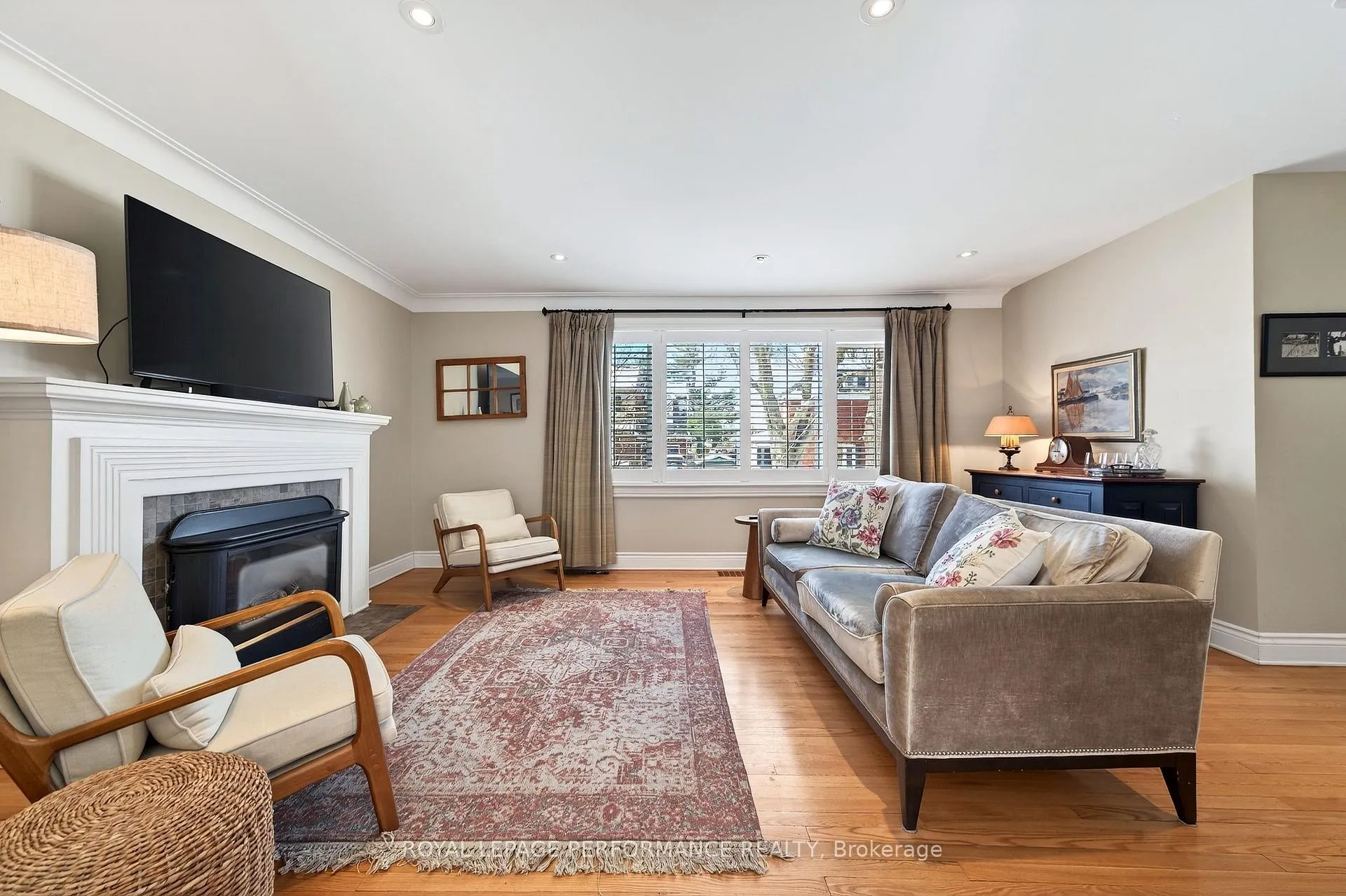 Photo 8 of 573 Mansfield Avenue, Ottawa, McKellar/Highland — HOMEH