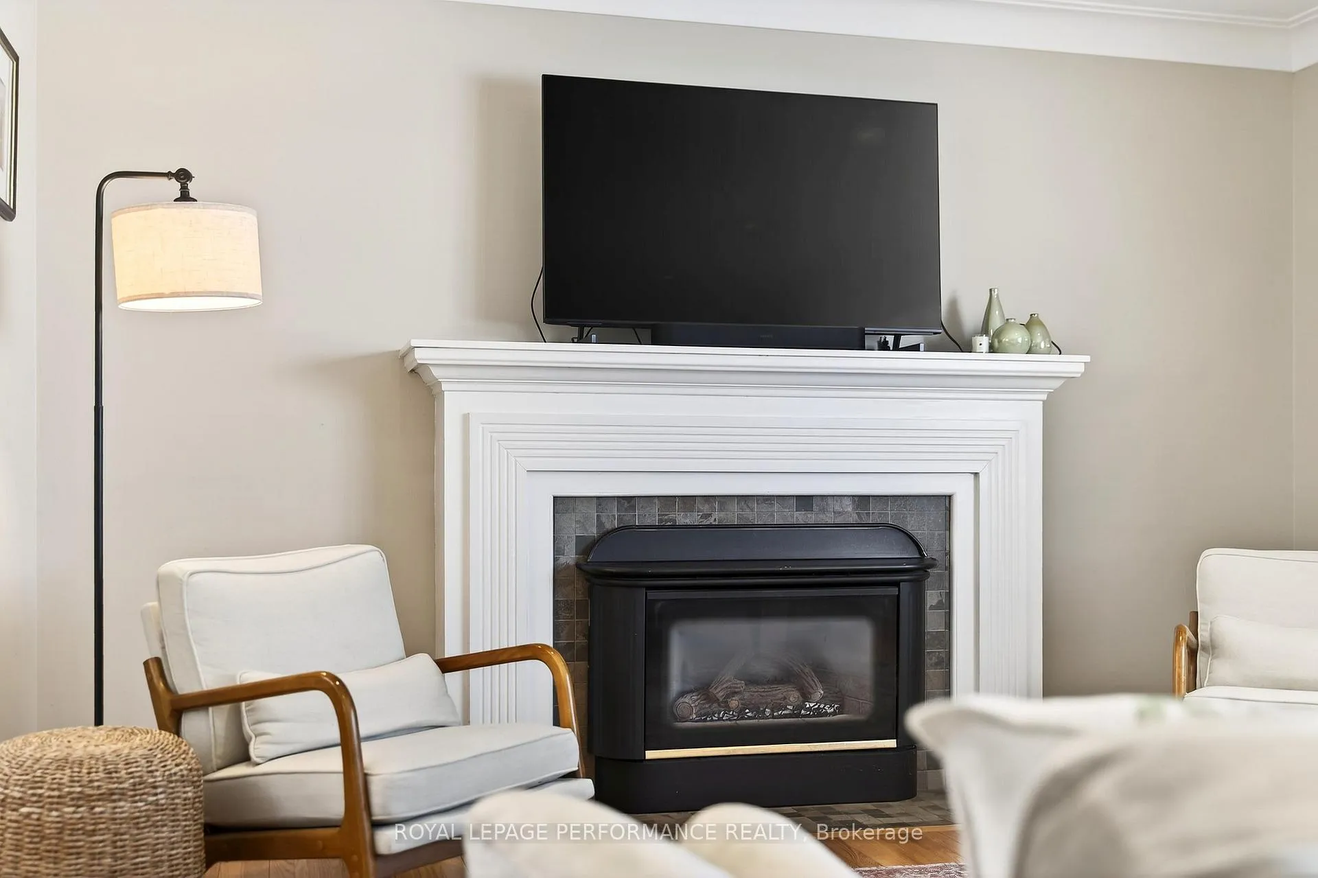 Photo 9 of 573 Mansfield Avenue, Ottawa, McKellar/Highland — HOMEH
