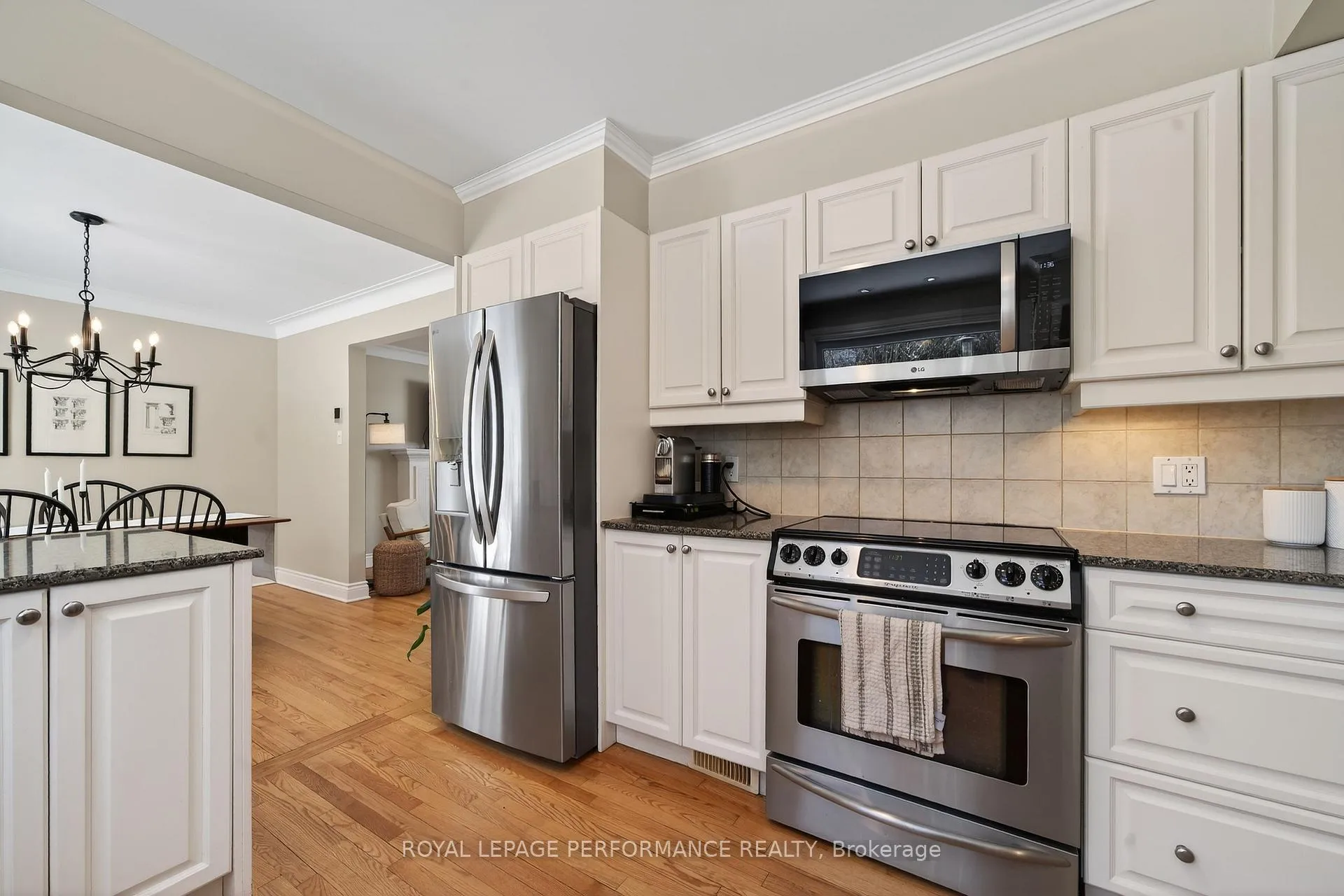 Photo 17 of 573 Mansfield Avenue, Ottawa, McKellar/Highland — HOMEH