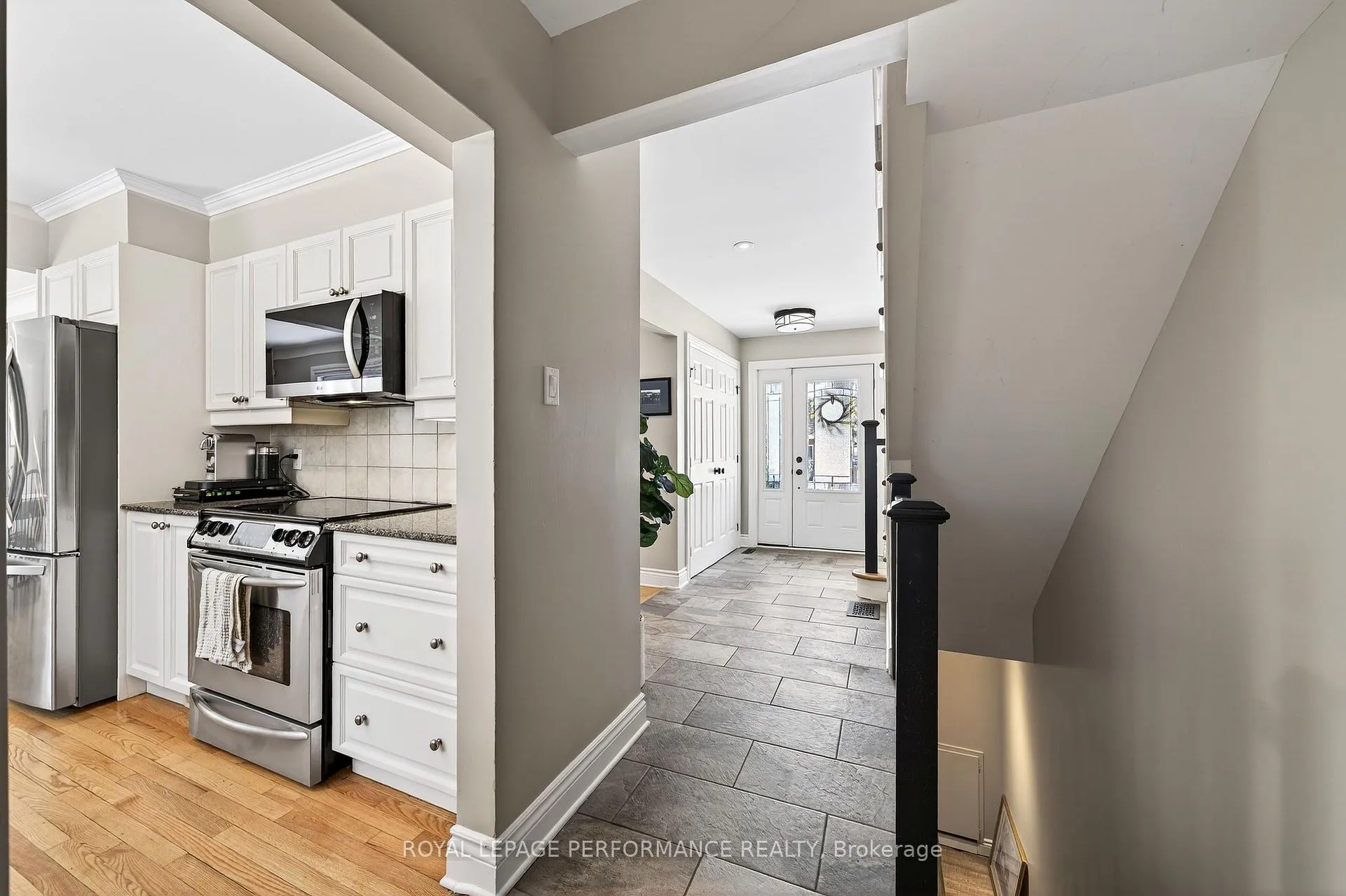 Photo 18 of 573 Mansfield Avenue, Ottawa, McKellar/Highland — HOMEH