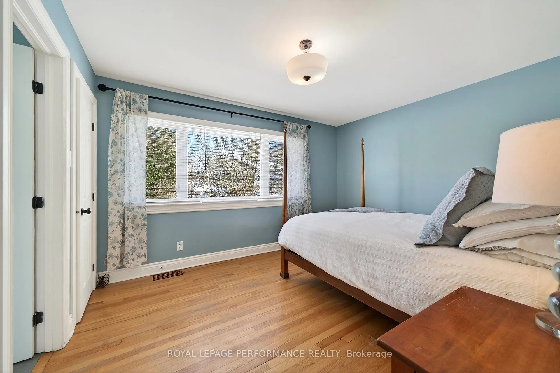Photo 22 of 573 Mansfield Avenue, Ottawa, McKellar/Highland — HOMEH
