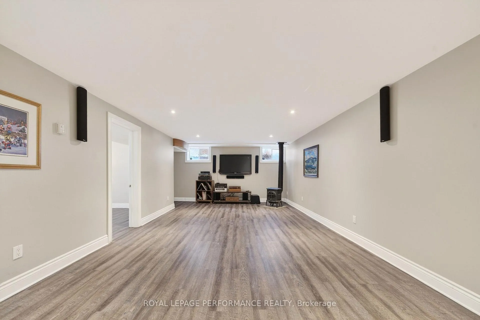 Photo 31 of 573 Mansfield Avenue, Ottawa, McKellar/Highland — HOMEH