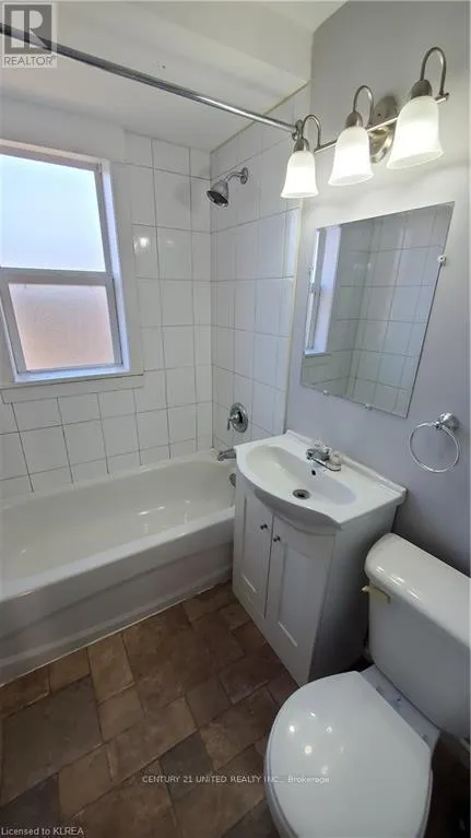 Photo 8 of Unit B, 1247 Clonsilla Avenue, Peterborough, Town Ward 3 — HOMEH
