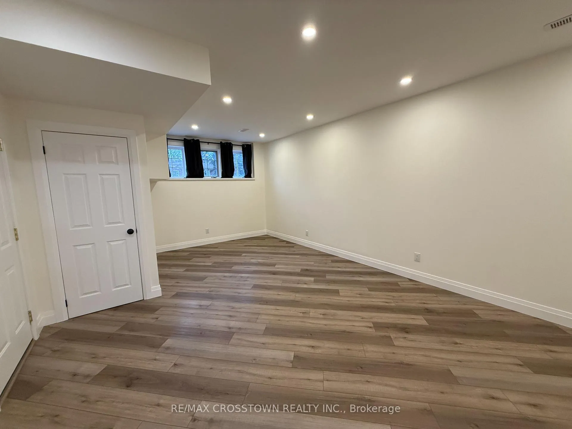 Photo 2 of Unit Lower, 14 Marshall Crescent, Essa, Baxter — HOMEH