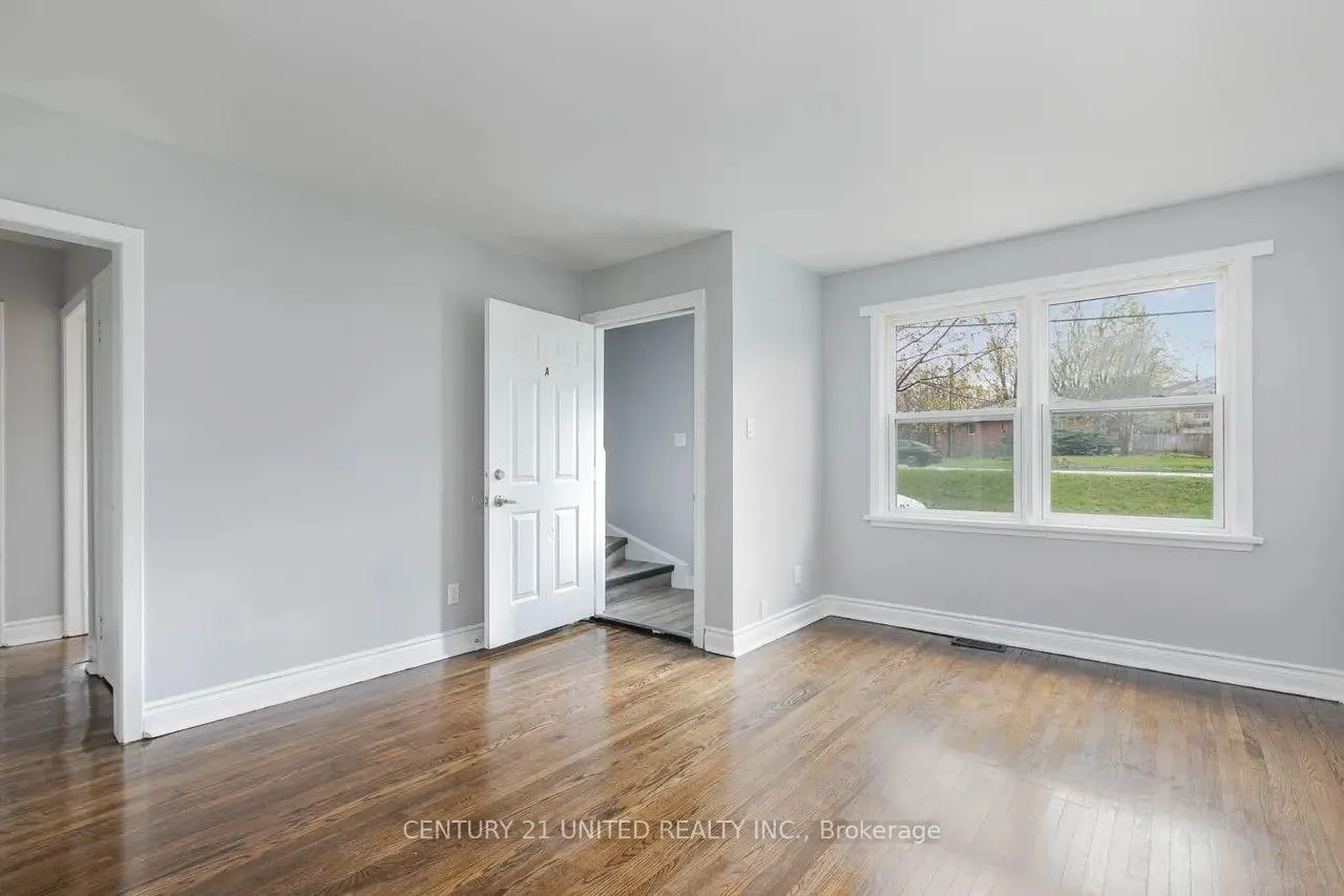 Photo 7 of Unit B, 1275 Clonsilla Avenue, Peterborough, Town Ward 3 — HOMEH
