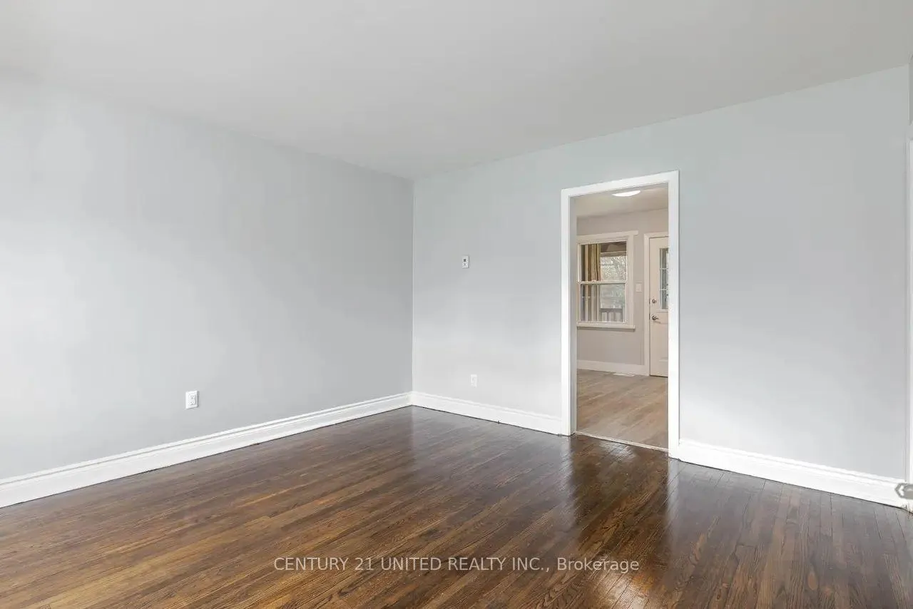Photo 9 of Unit B, 1275 Clonsilla Avenue, Peterborough, Town Ward 3 — HOMEH