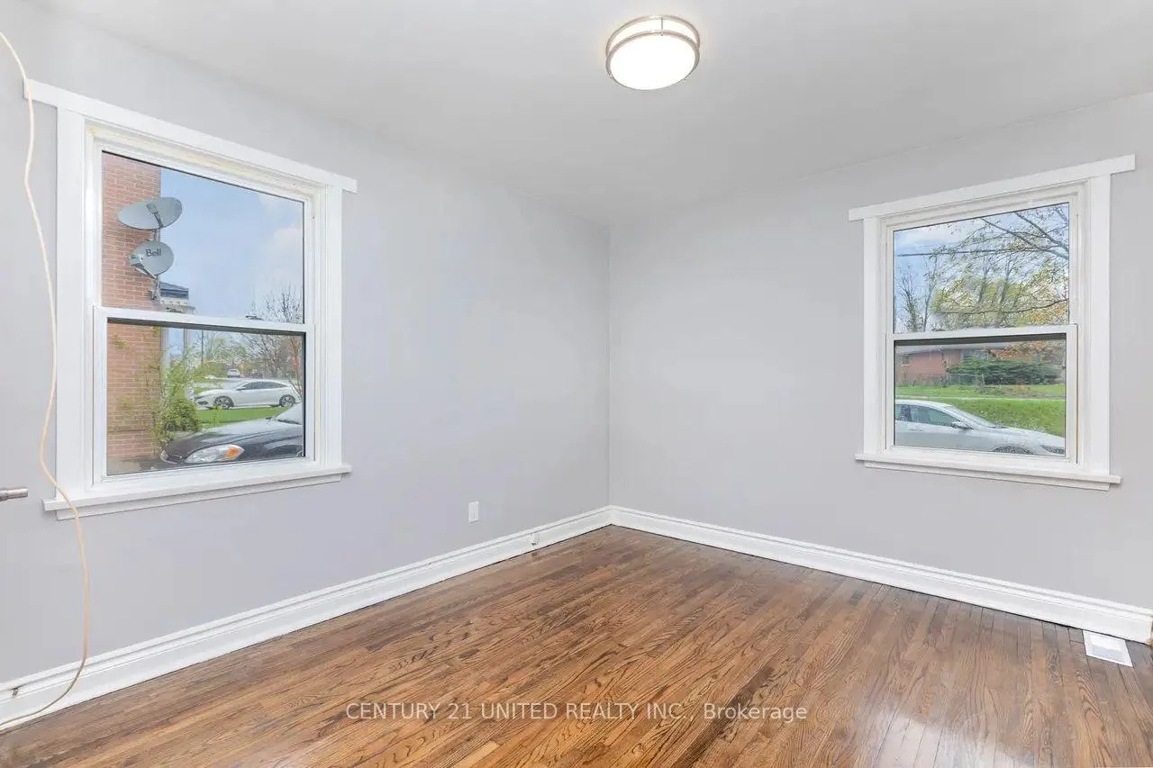 Photo 15 of Unit B, 1275 Clonsilla Avenue, Peterborough, Town Ward 3 — HOMEH