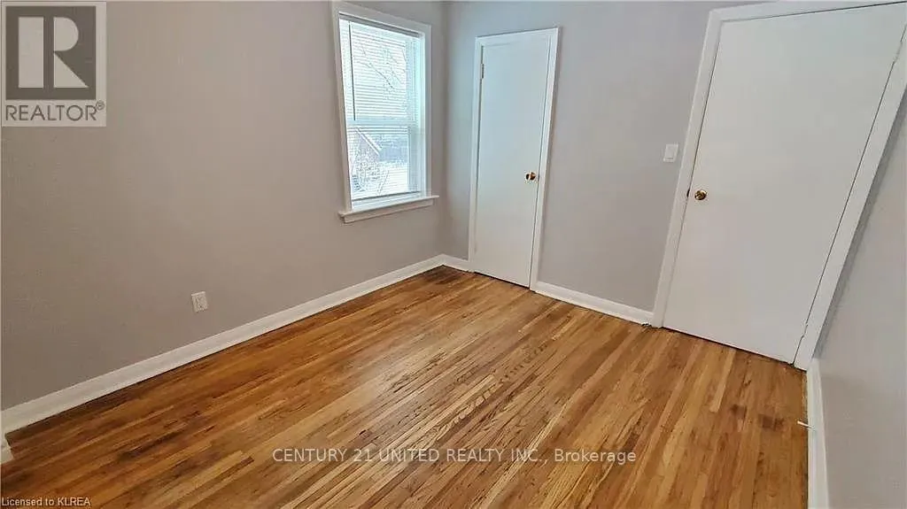 Photo 6 of Unit B, 1269 Clonsilla Avenue, Peterborough, Town Ward 3 — HOMEH