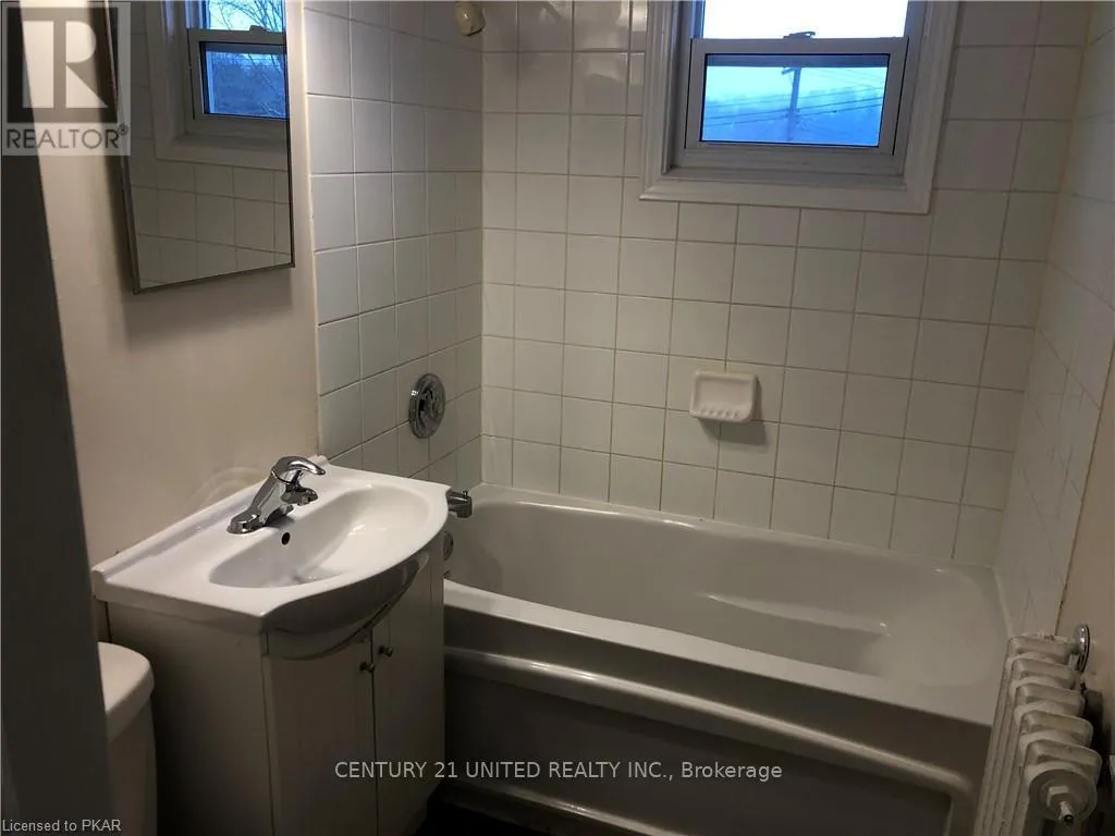 Photo 10 of Unit B, 1269 Clonsilla Avenue, Peterborough, Town Ward 3 — HOMEH