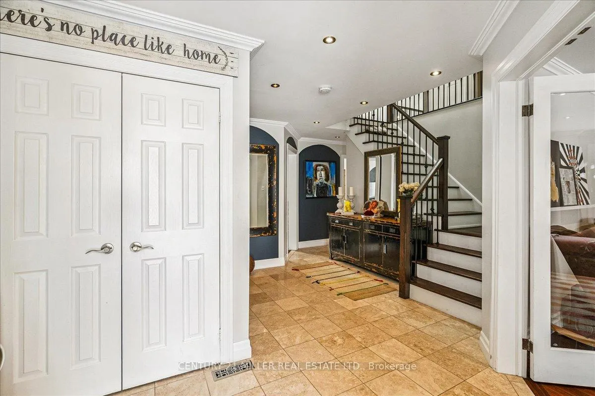Photo 4 of 2382 Towne Boulevard, Oakville, River Oaks — HOMEH