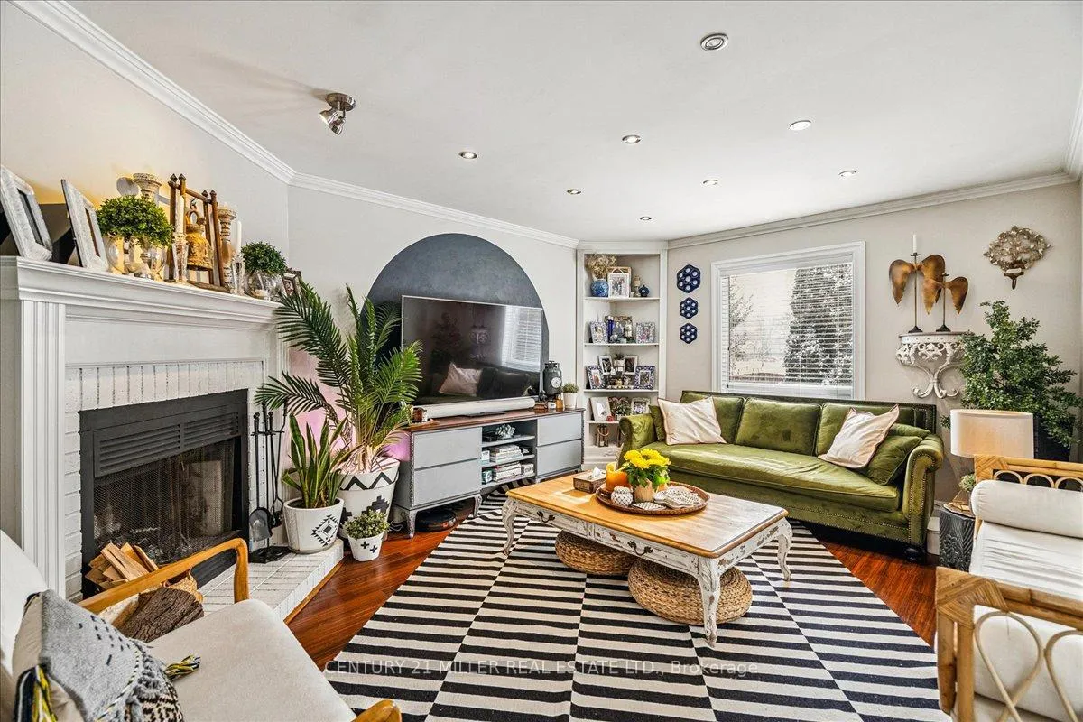 Photo 12 of 2382 Towne Boulevard, Oakville, River Oaks — HOMEH