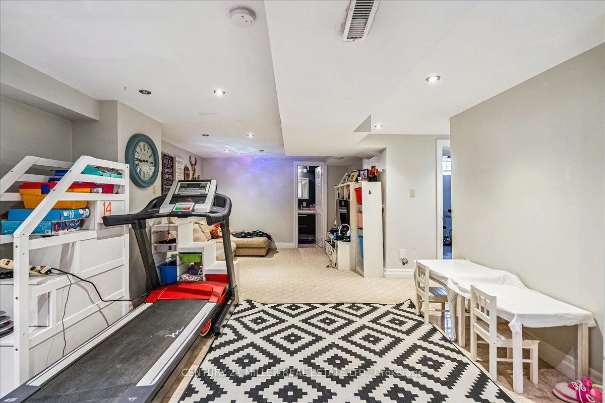 Photo 22 of 2382 Towne Boulevard, Oakville, River Oaks — HOMEH