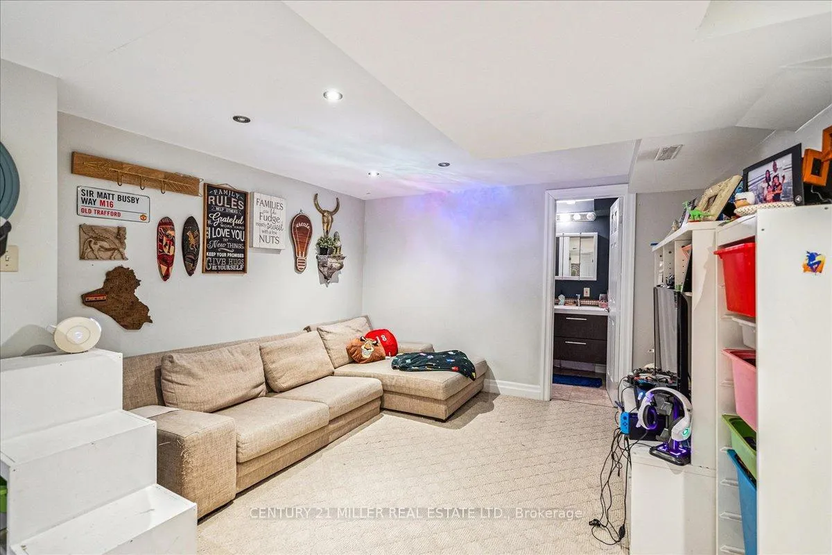 Photo 24 of 2382 Towne Boulevard, Oakville, River Oaks — HOMEH